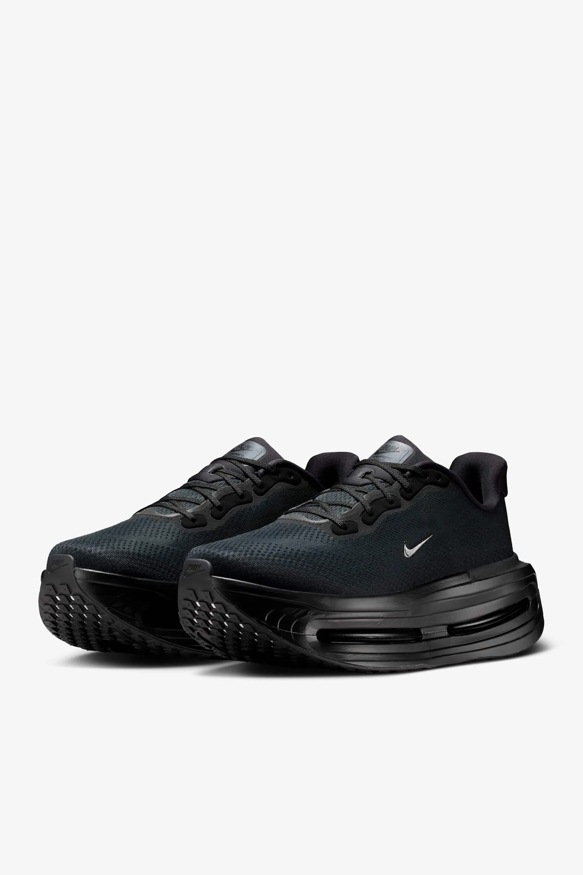 000000_Nike-Vomero-Premium-SP_BLACK_IQ0627-001_img5