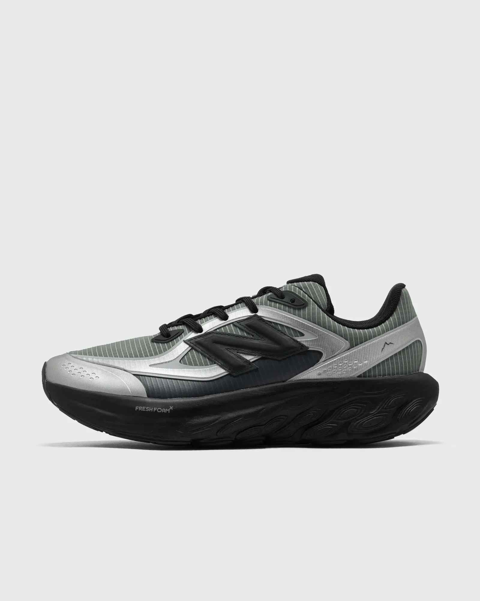 000000_New-Balance-x-CAYL-UTRNV11_SLATE-GREY_UTRNCA_img0