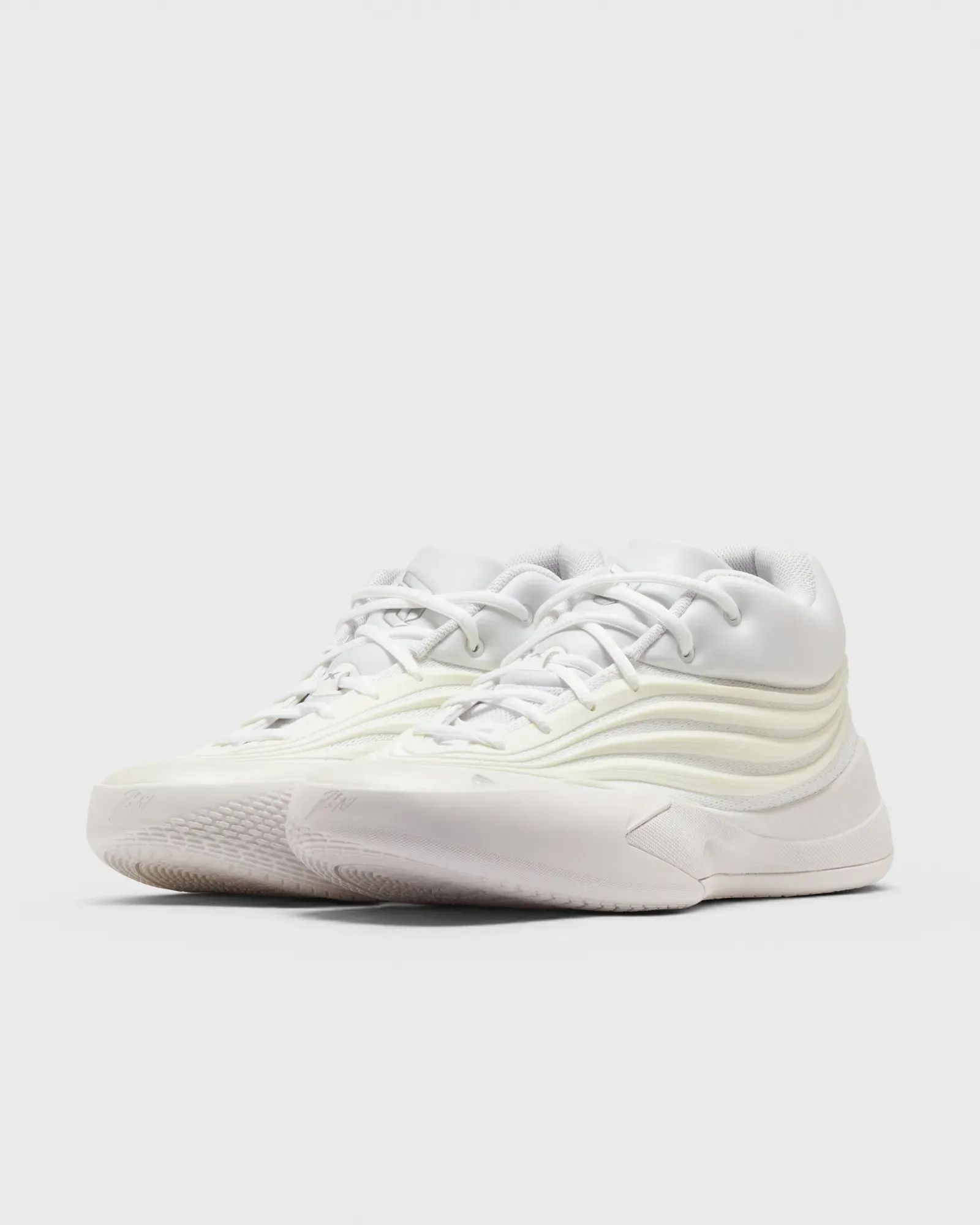 000000_adidas-Dame-X_CLOUD-WHITE_KJ4397_img1