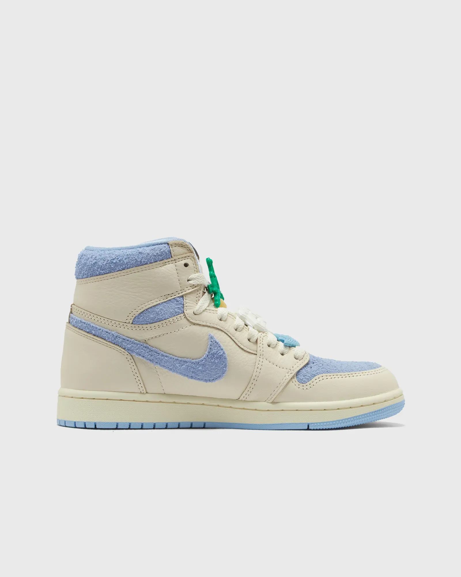 000000_Air-Jordan-1-High-OG-WMNS_PSYCHIC-BLUE_FD2596-102_img2