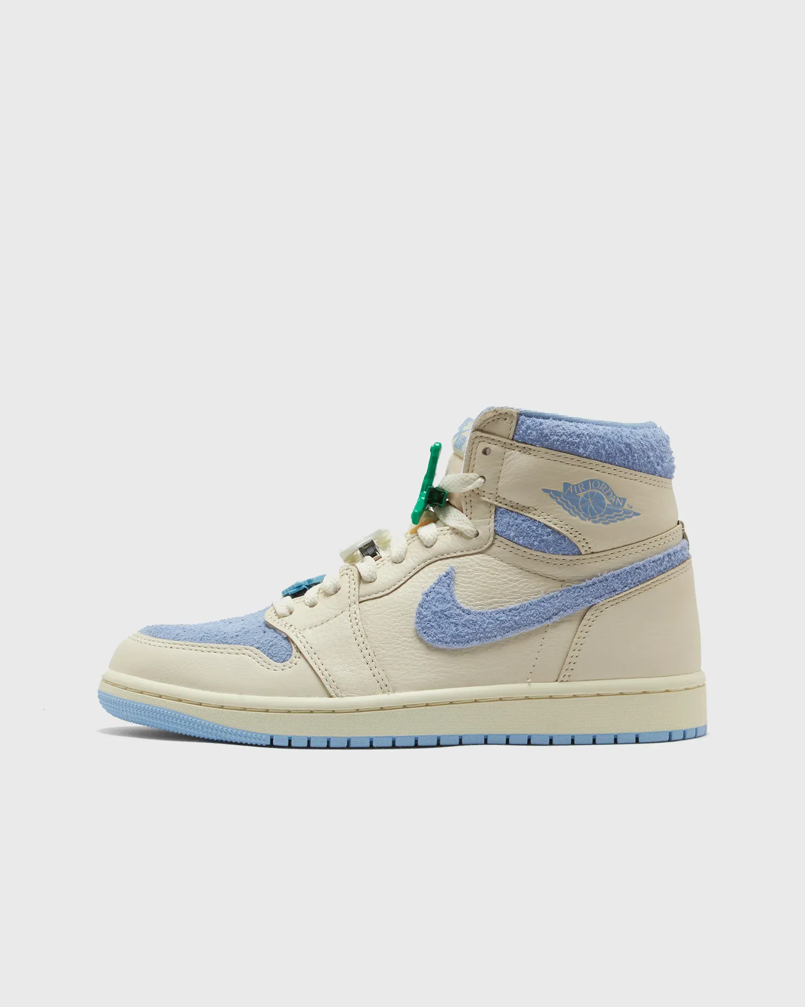 000000_Air-Jordan-1-High-OG-WMNS_PSYCHIC-BLUE_FD2596-102_img0