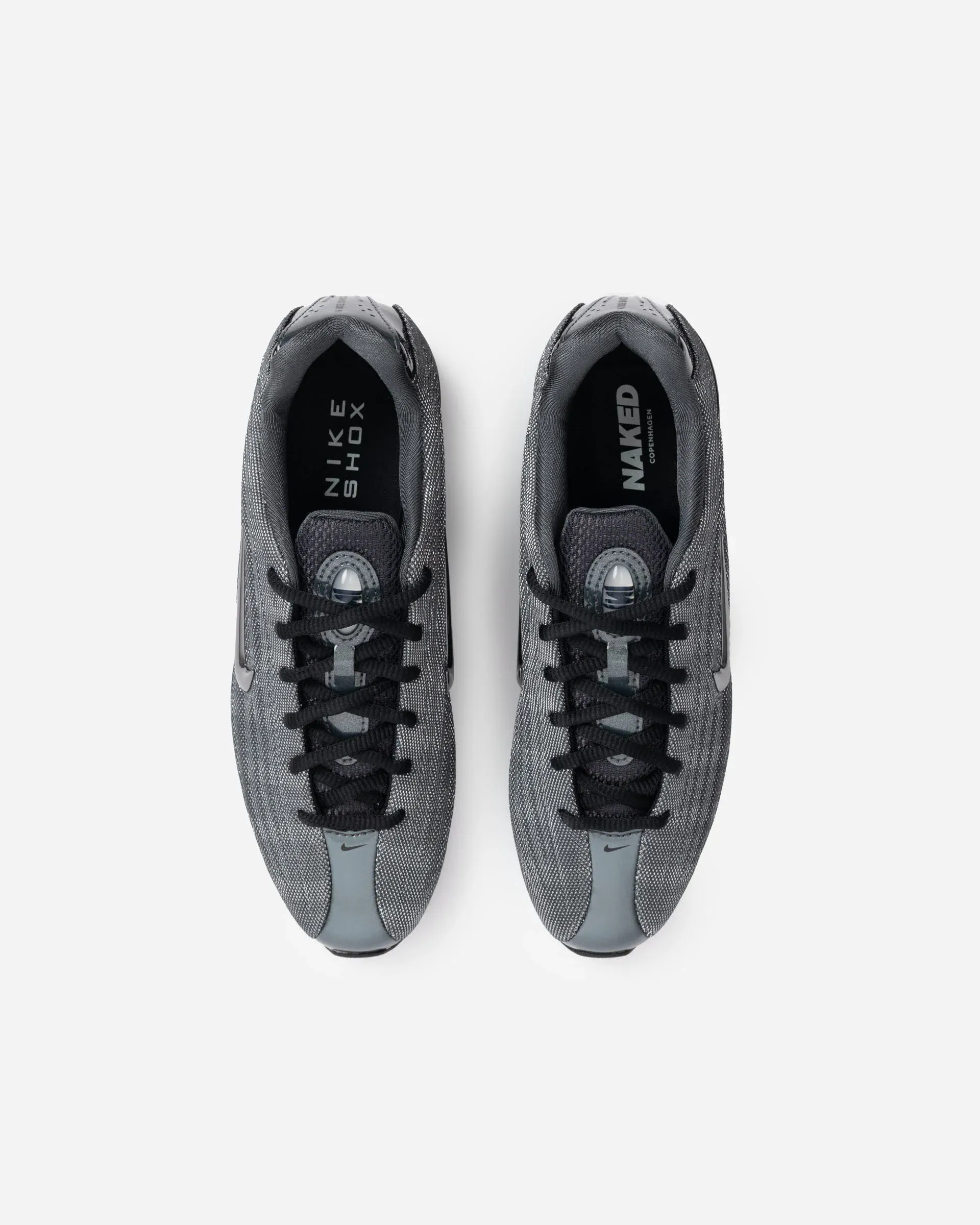 000000_NAKED-Copenhagen-x-Nike-Shox-Z-WMNS_MTLC-HEMATITE-BLACK_IO9319-001_img3