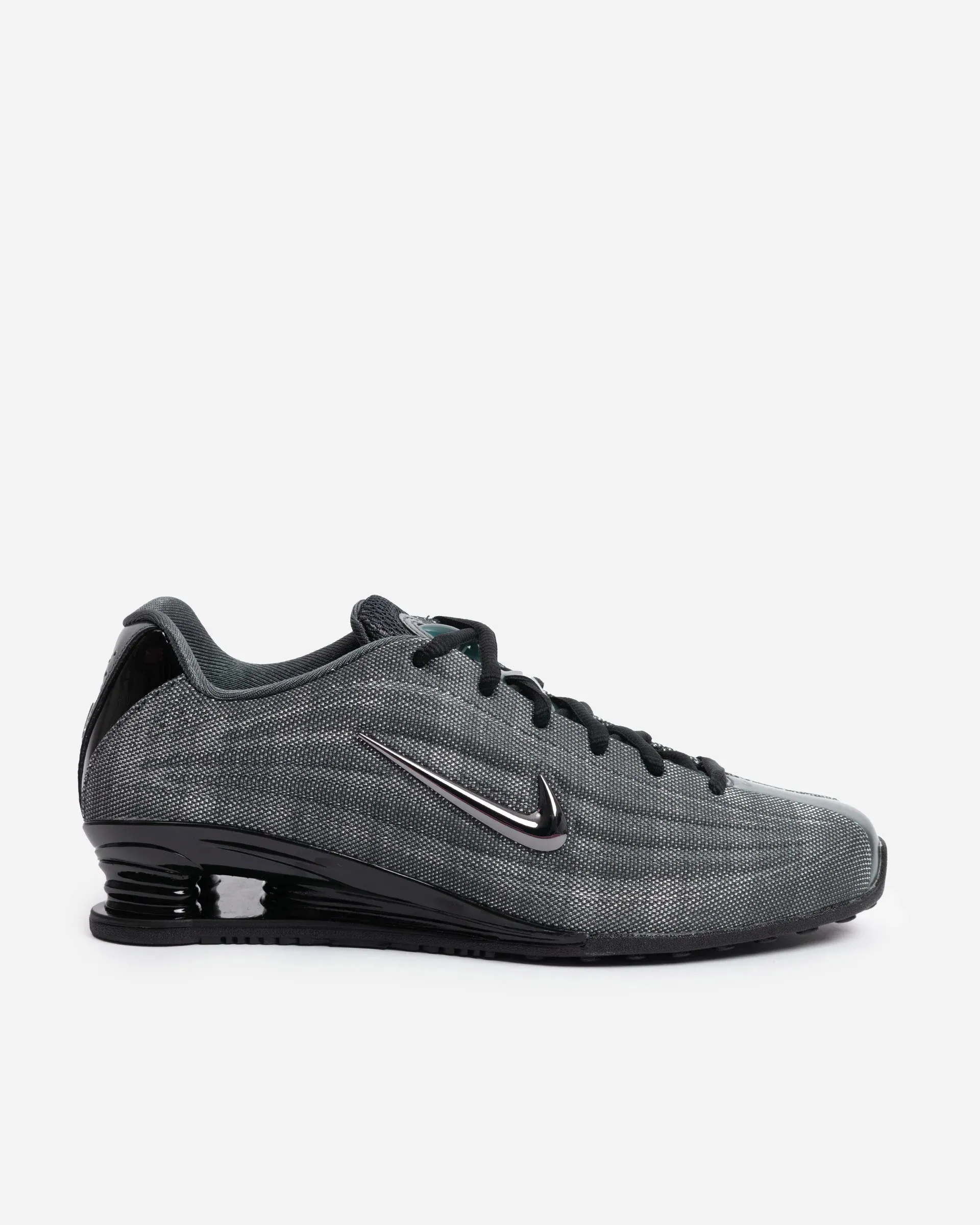 000000_NAKED-Copenhagen-x-Nike-Shox-Z-WMNS_MTLC-HEMATITE-BLACK_IO9319-001_img0