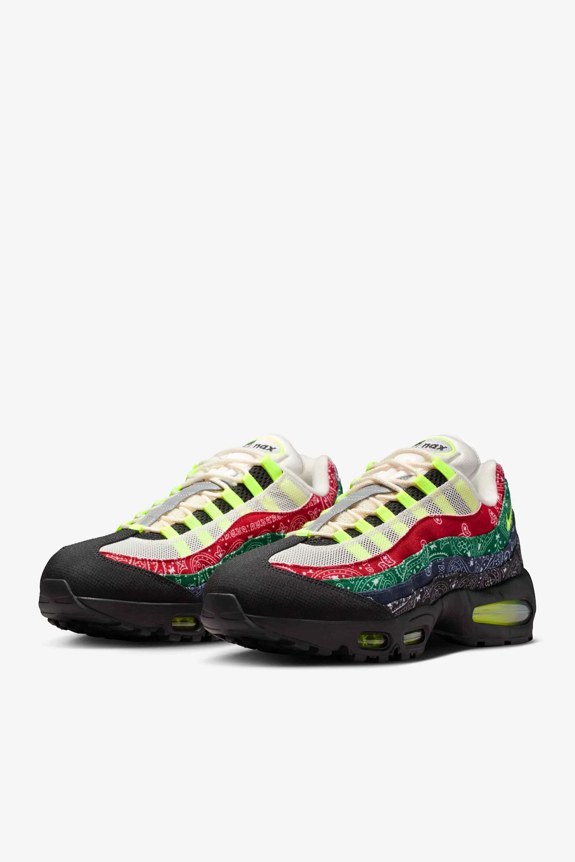 000000_Nike-Air-Max-95-Big-Bubble_PAISLEY-BANDANA_IQ0620-100_img5