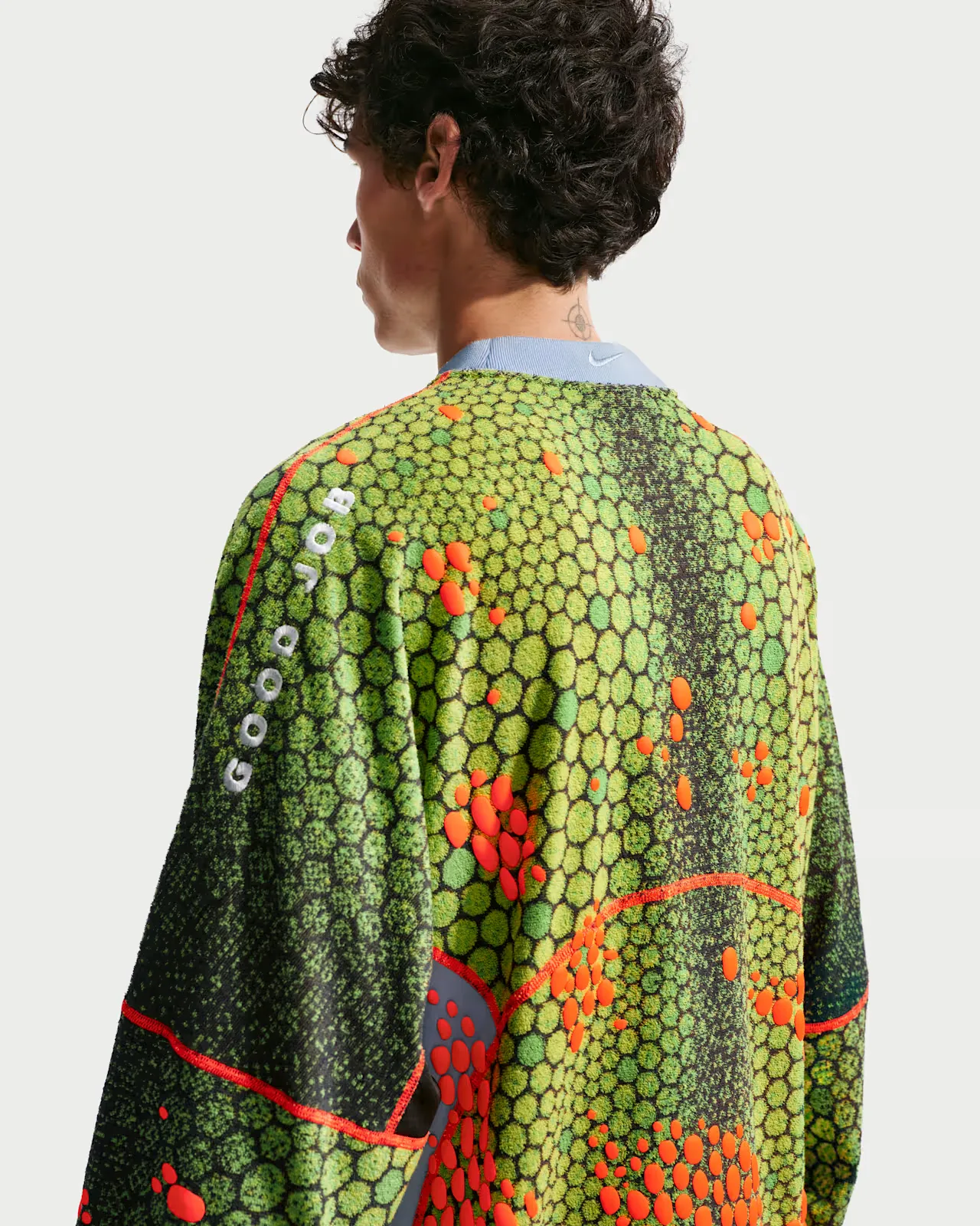 000000_CPFM-x-Nike-ACG-Crewneck-Sweatshirt_MULTICOLOR_IH1453-920_img1