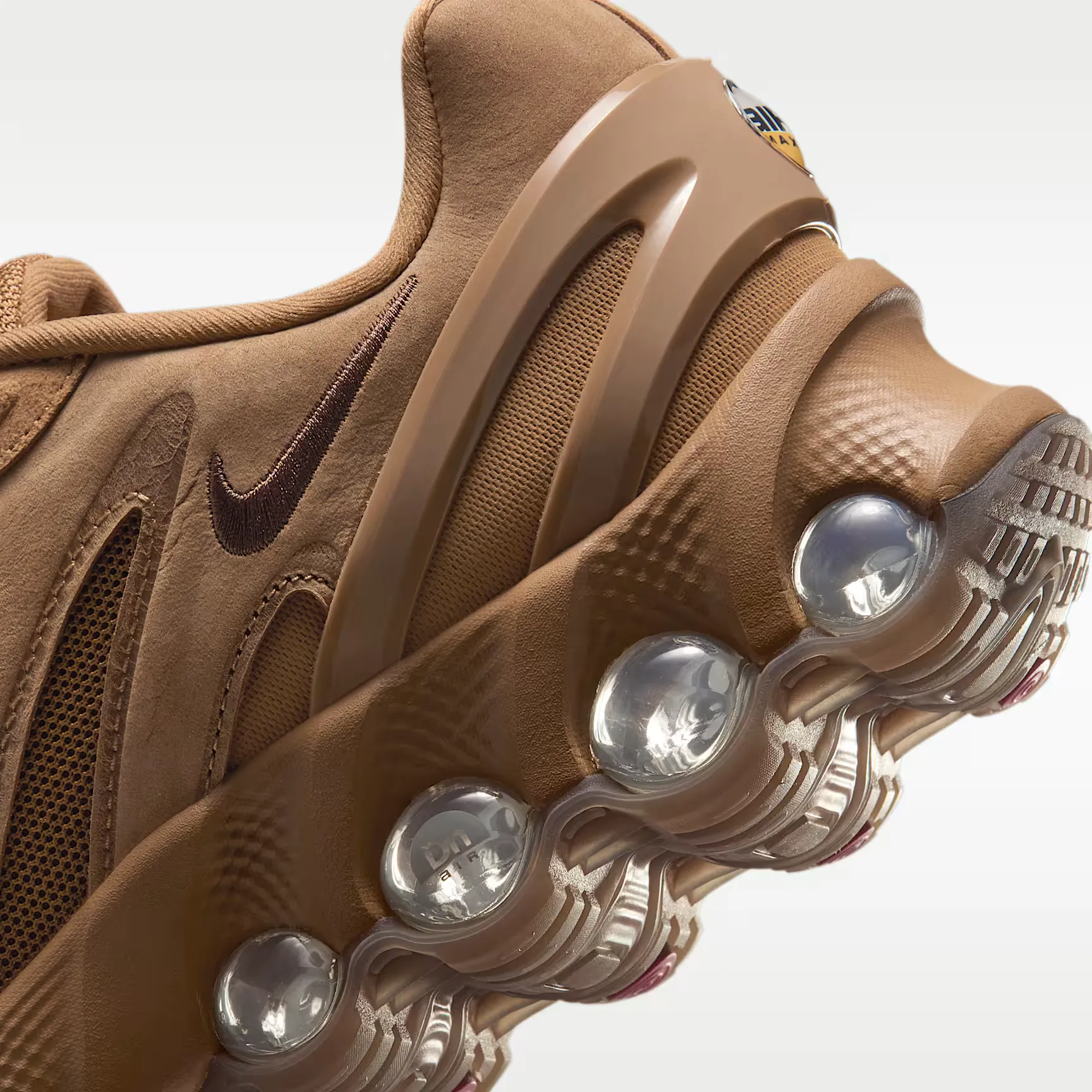 Nike Air Max DN8 Leather 