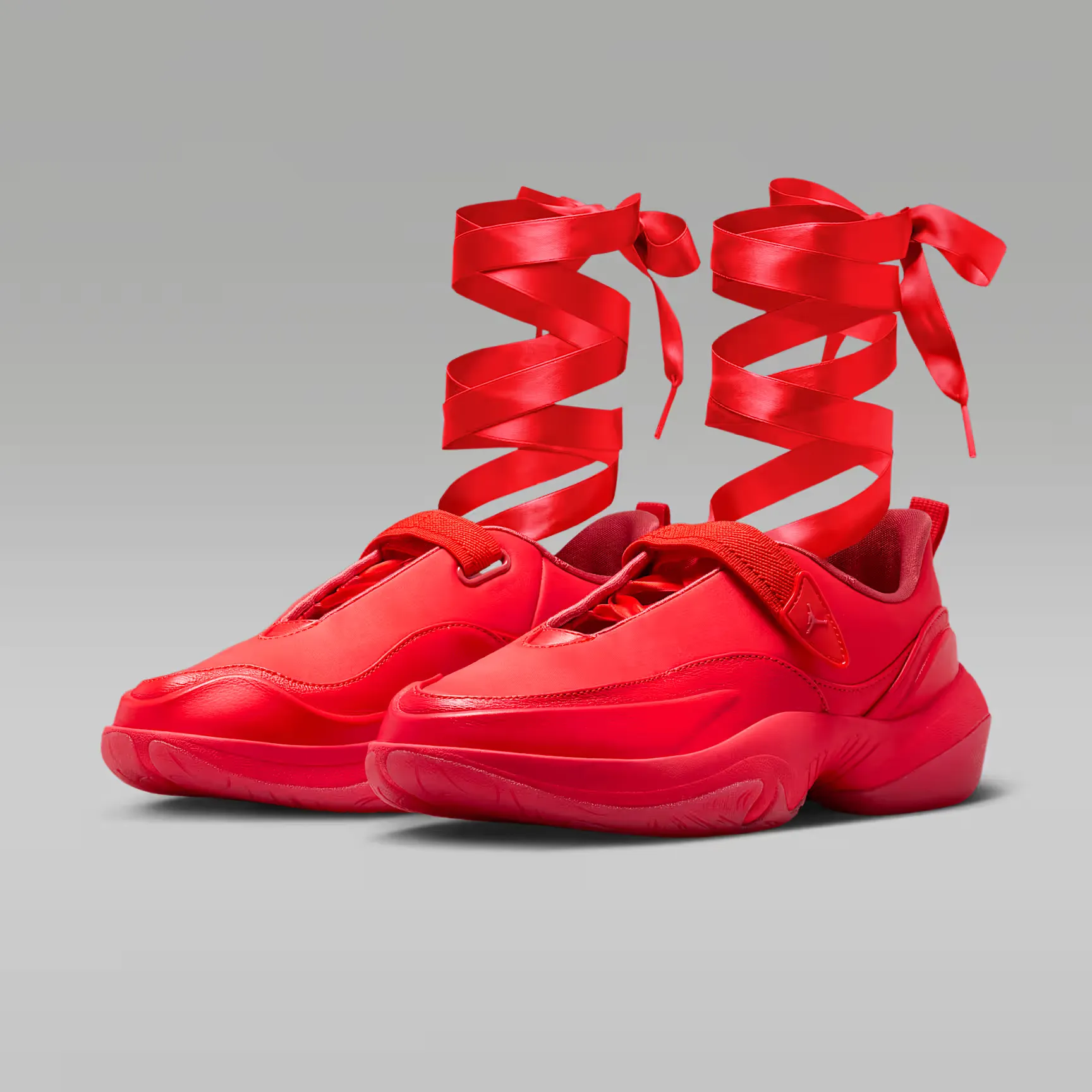 000000_Jordan-Pointe-WMNS_CHILE-RED_IB8597-600_img4