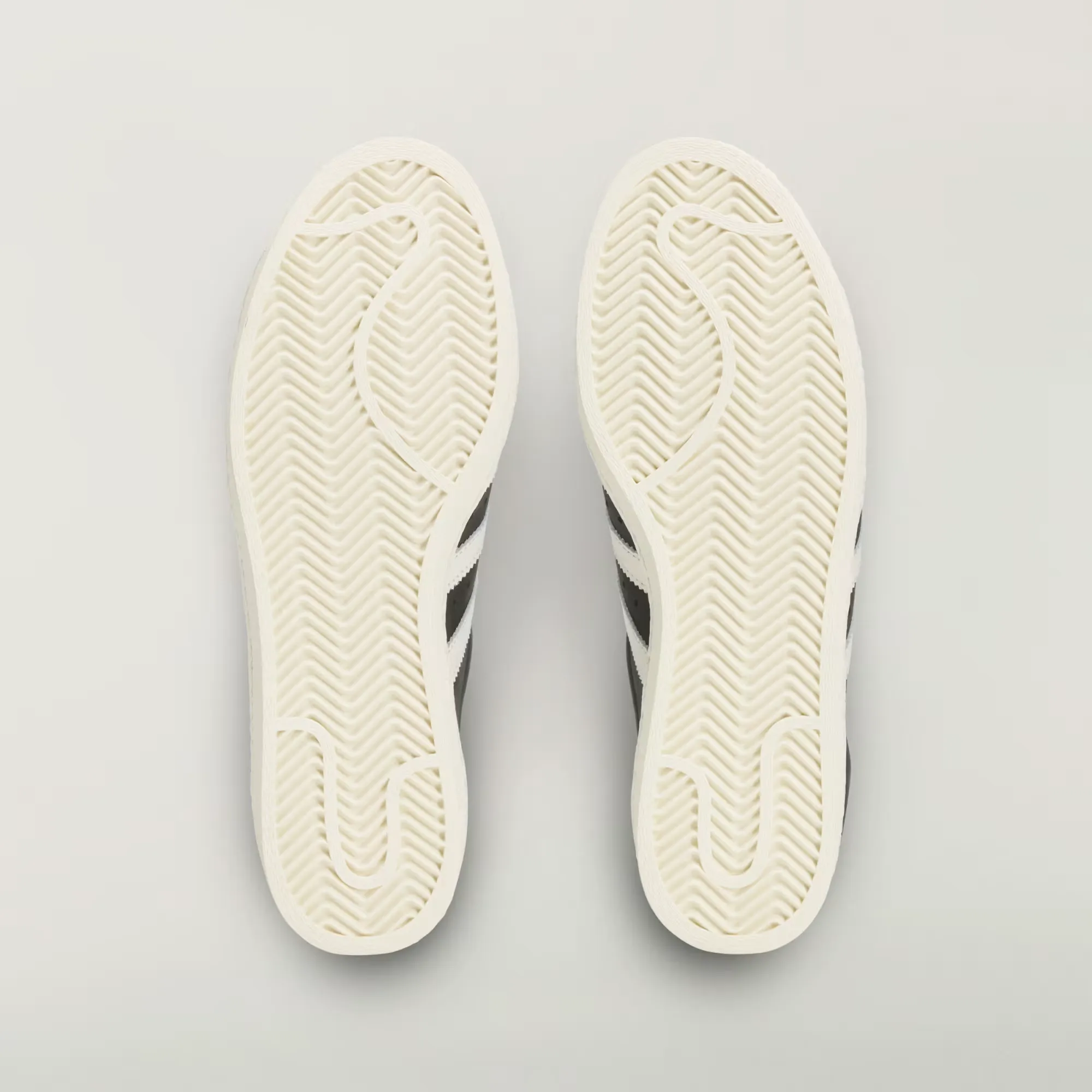 Willy-Chavarria-x-adidas-Superstar_CORE-BLACK_KJ2029_img3