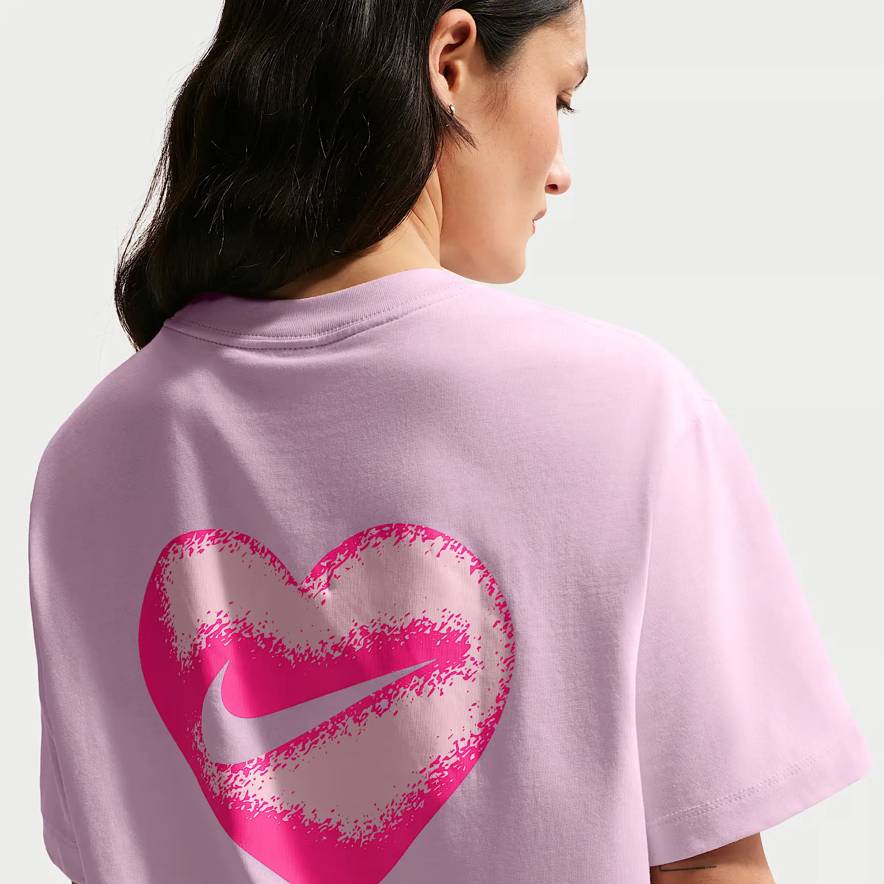 000000_Nike-Sportswear-WMNS-Valentine's-Day-Boxy-Oversize-T-Shirt_PINK-FOAM_IU9083-663_img1