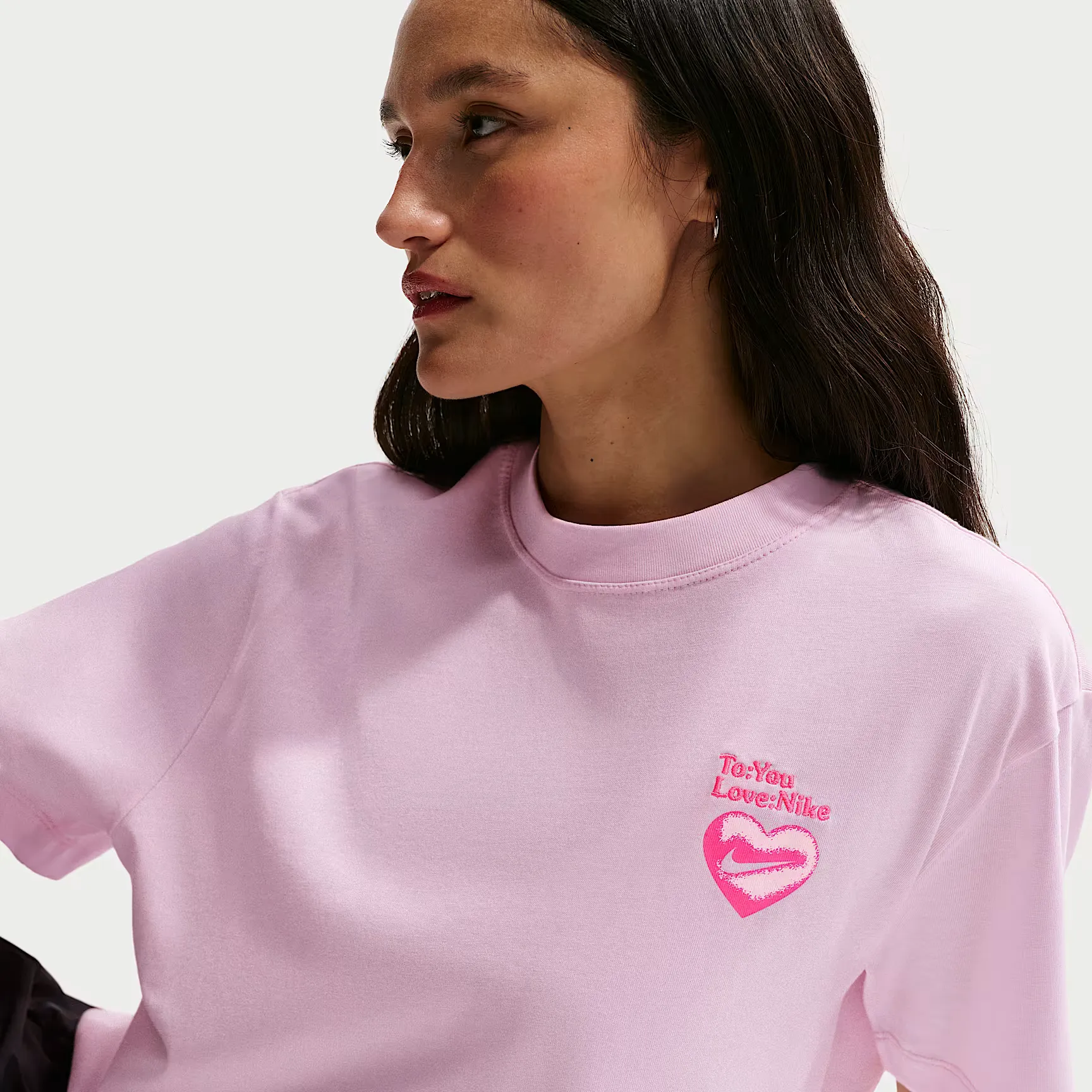 000000_Nike-Sportswear-WMNS-Valentine's-Day-Boxy-Oversize-T-Shirt_PINK-FOAM_IU9083-663_img0