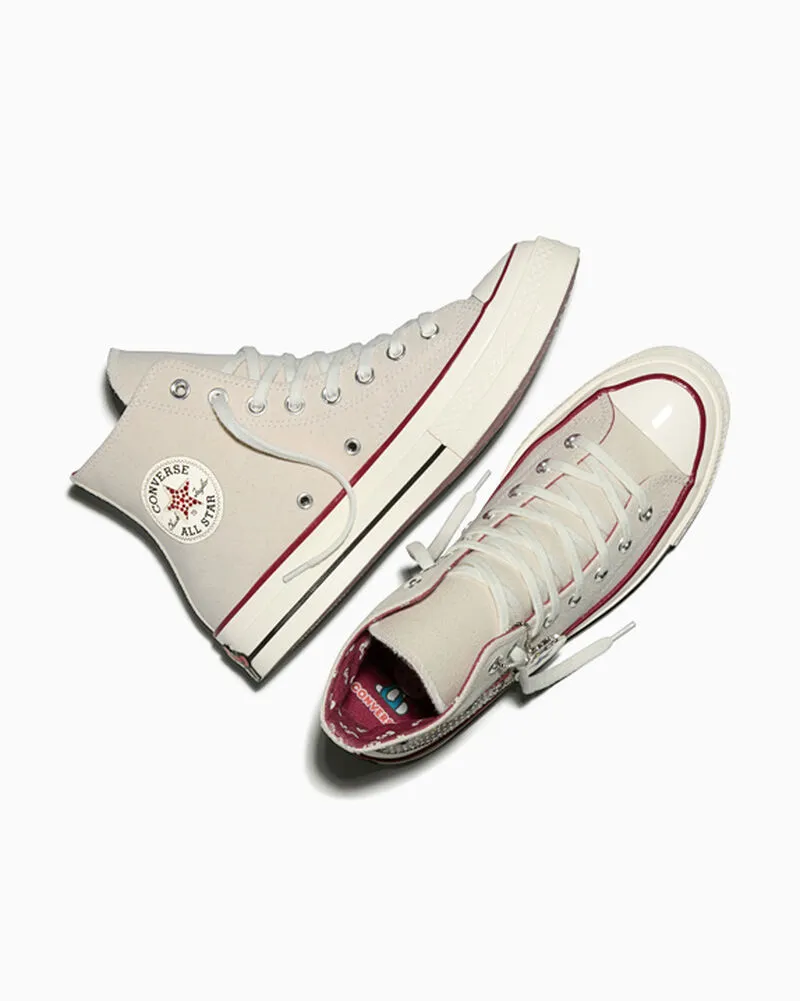 000000_Converse-x-Hello-Kitty-Chuck-Taylor-70-Swarovski_EGRET-SPORTY-BERRY-BLACK_A17695C_img4