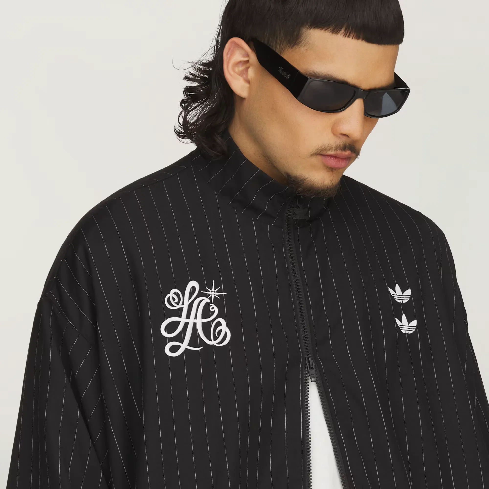 ジャケット・アウター XS ADIDAS WILLY CHAVARRIA STRIPE JACKET ADIDAS WILLY CHAVARRIA STRIPE JACKET 2XL - メルカリ