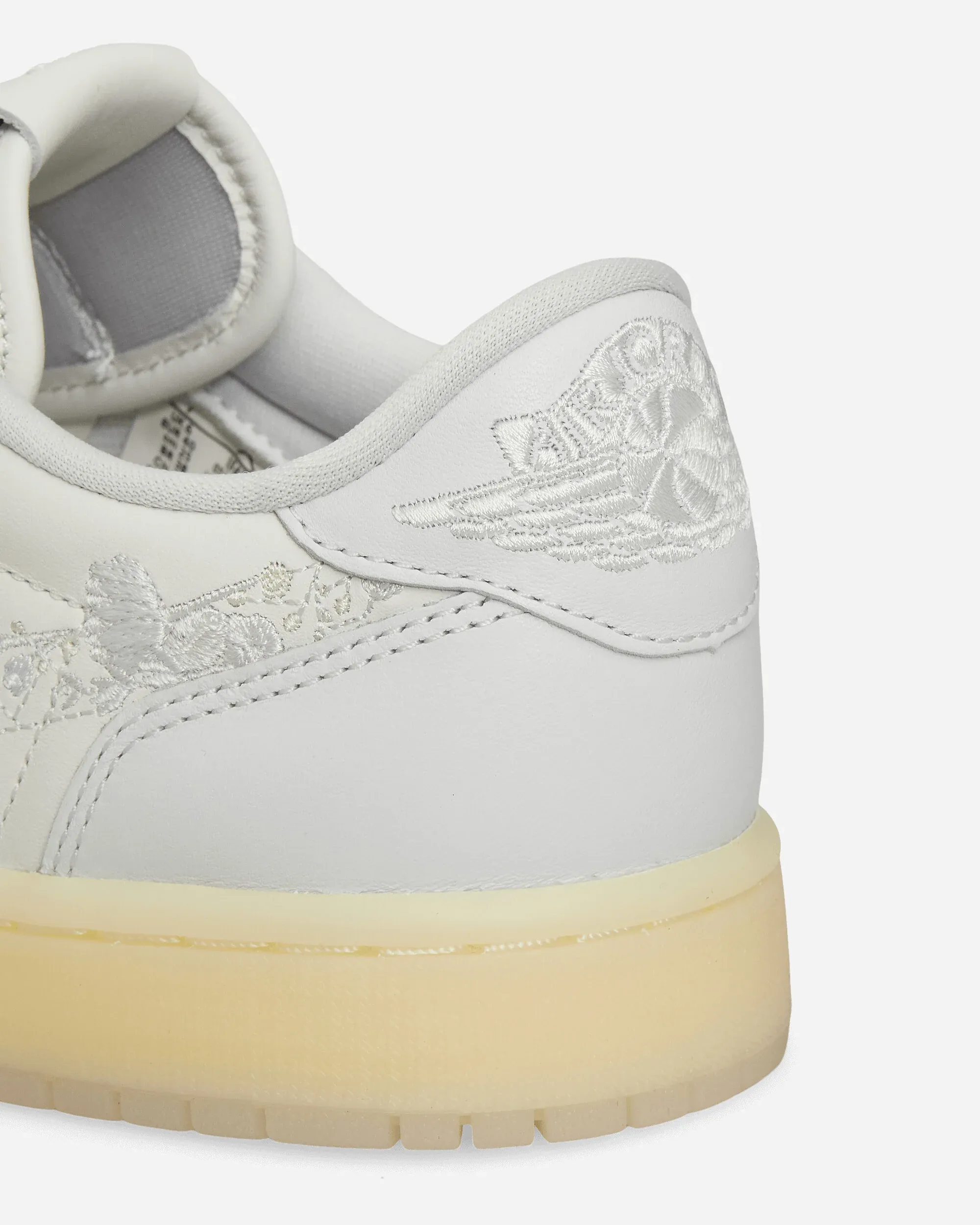 000000_Air-Jordan-1-Retro-Low-OG_FLORAL-SWOOSH_IF4391-100_img5