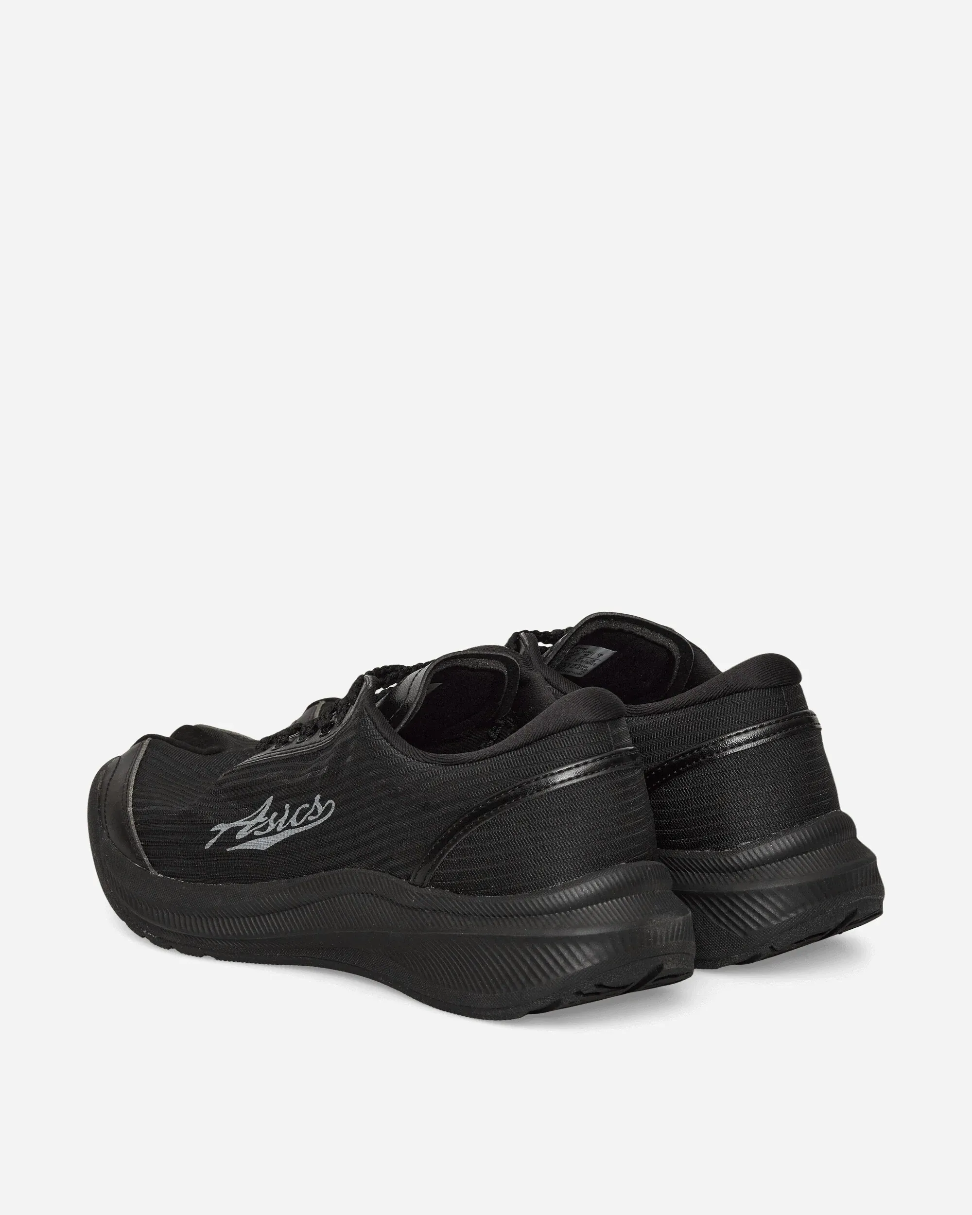 000000_Asics-x-Kiko-Kostadinov-Ilargi-FF_FF-CARBON_1203A982-001_img3