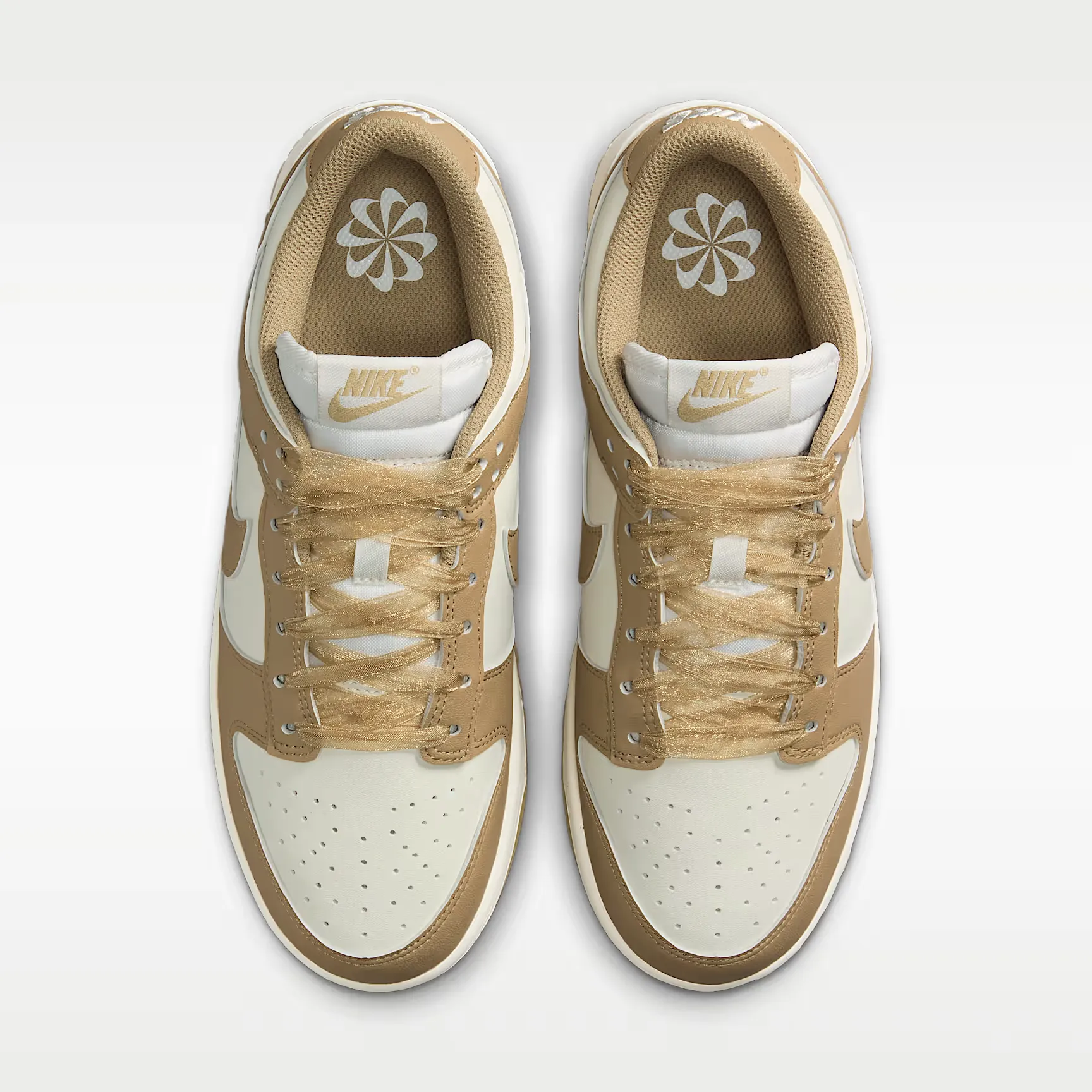 000000_Nike-Dunk-Low-WMNS_PARACHUTE-BEIGE_IB7311-101_img3