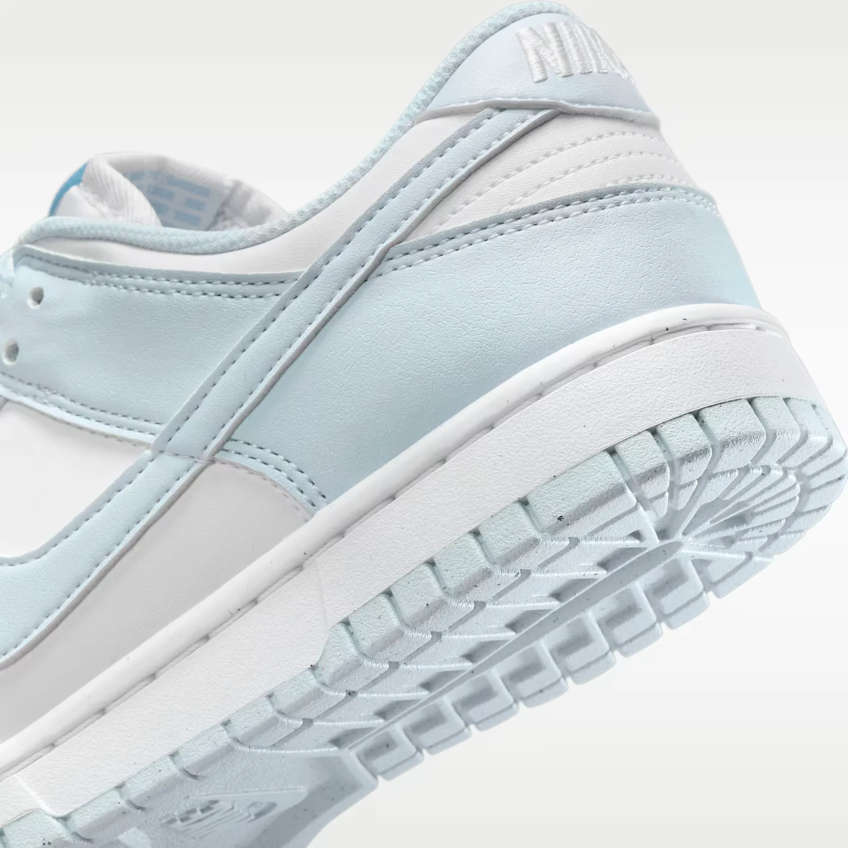 000000_Nike-Dunk-Low-Next-Nature-WMNS_BLUE-TINT_IB7311-100_img7