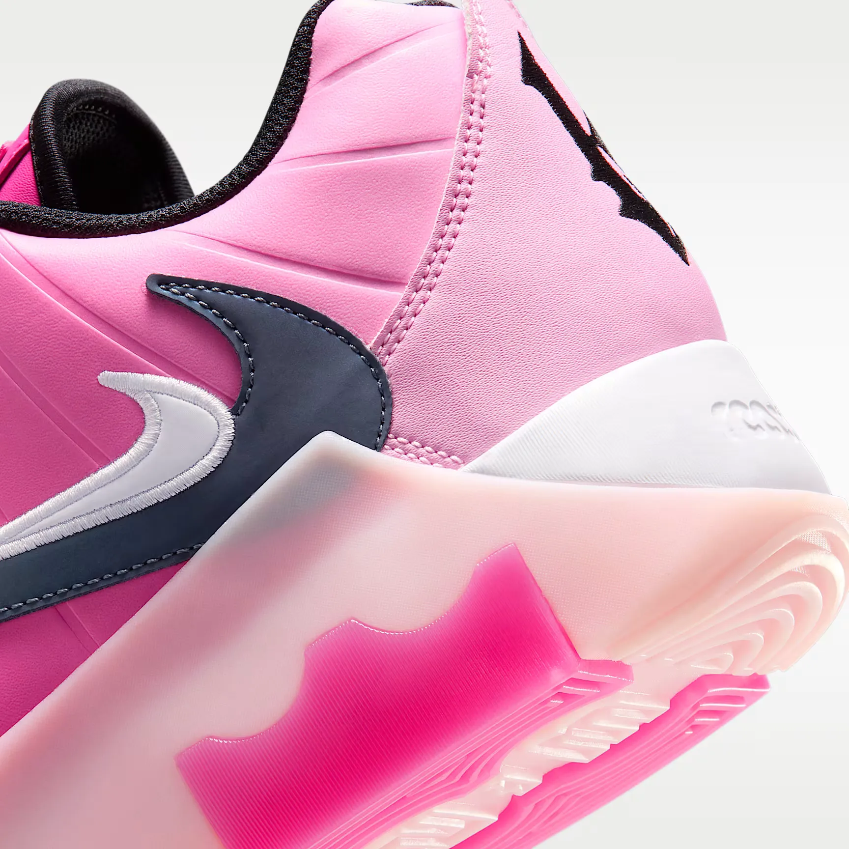 000000_Nike-LeBron-Witness-9_BRONNY-JAMES_IO7381-600_img7