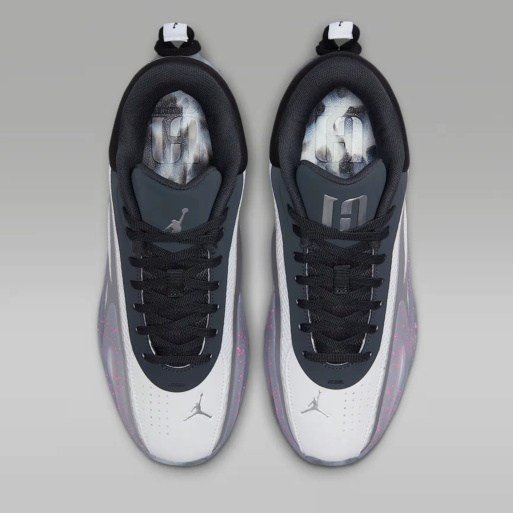 000000_Jordan-Heir-Series-2-WMNS_METALLIC-SILVER_HV4417-100_img3