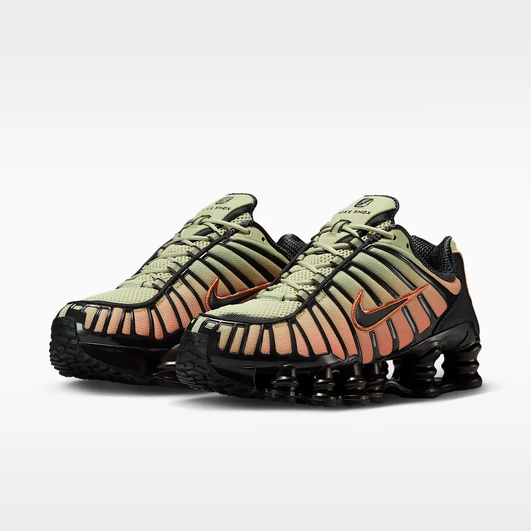 000000_Nike-Shox-TL-Fade-WMNS_OFF-NOIR-OLIVE-AURA-ORANGE-FROST_IH1336-001_img4