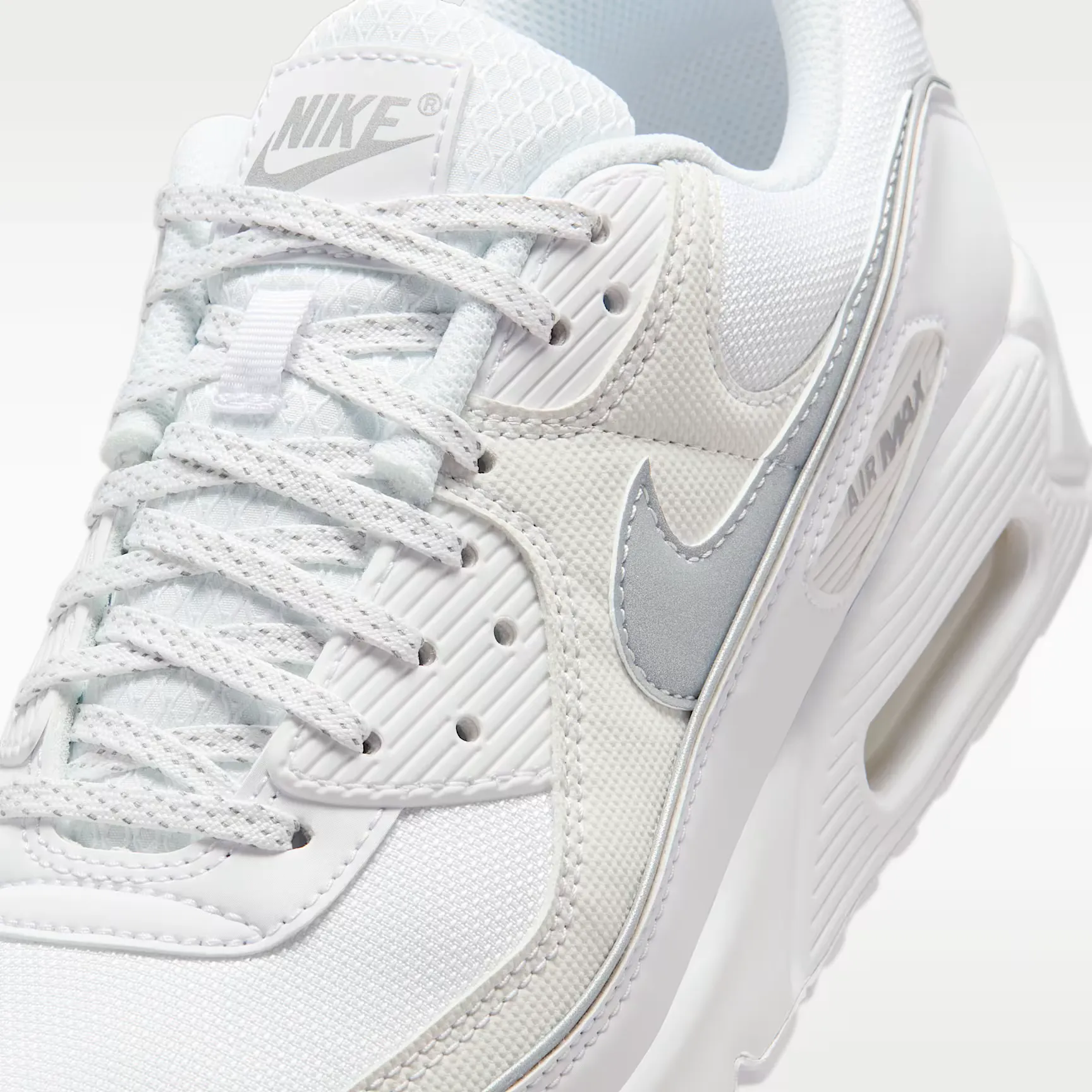 000000_Nike-Air-Max-90-Premium_WHITE-SILVER_HV4517-100_img6
