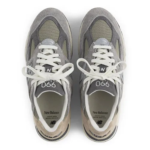 8B8585_New-Balance-990V2-Made-In-USA_MARBLEHEAD_M990TD2_img1