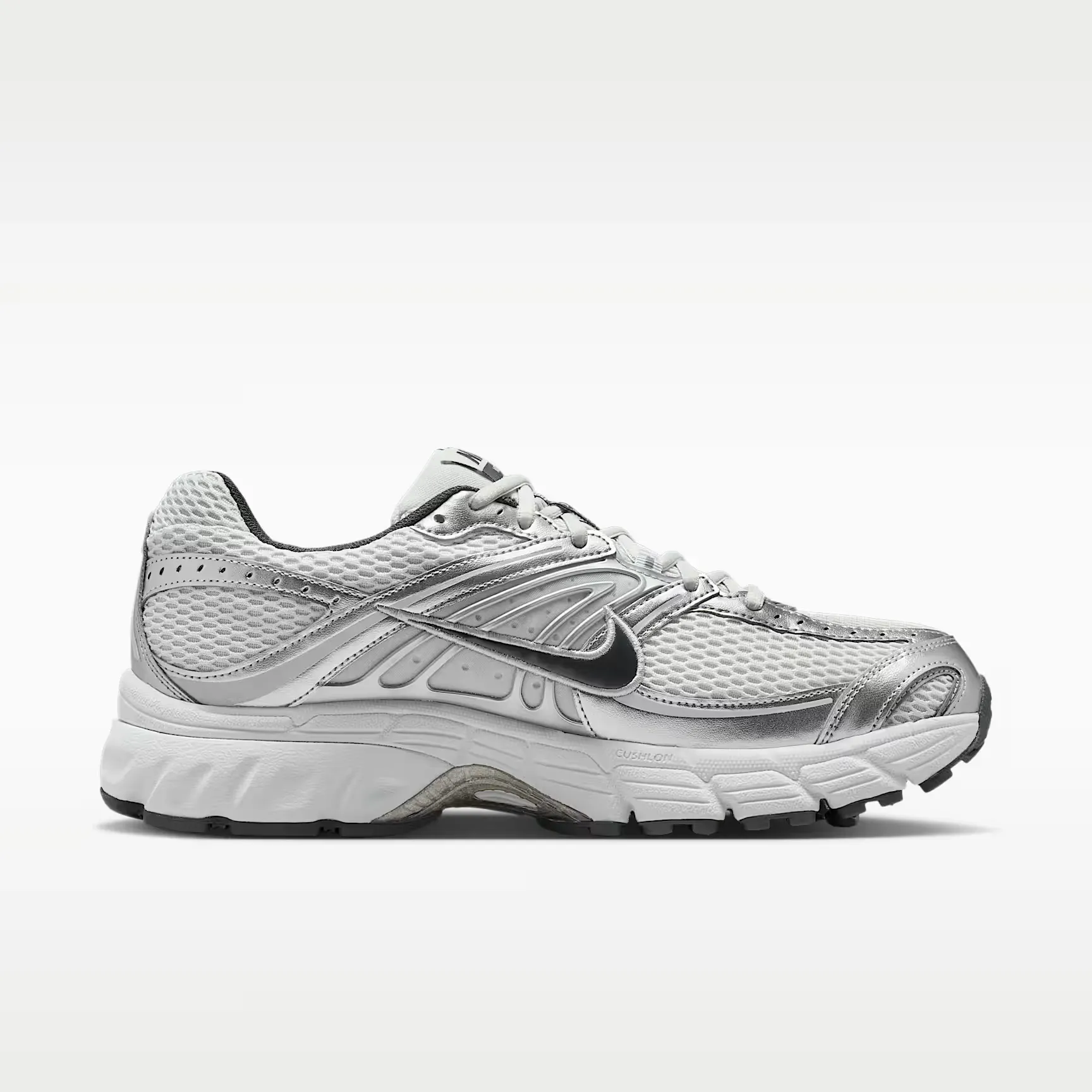 000000_Nike-Air-Max-Moto-2K_PHOTON-DUST-METALLIC-SILVER_IQ7592-025_img2
