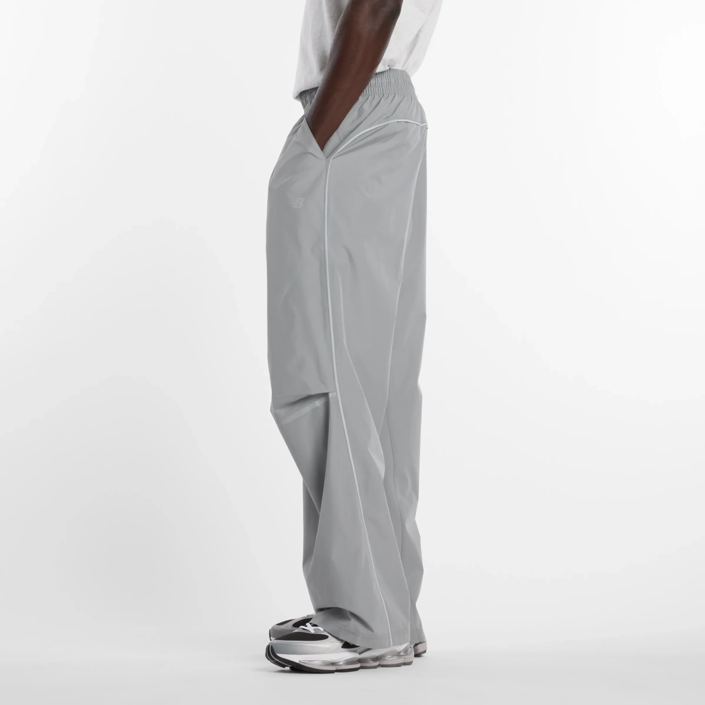000000_New-Balance-Elusive-Shell-Pant_SLATE-GREY_MB61M4DOYST_img2