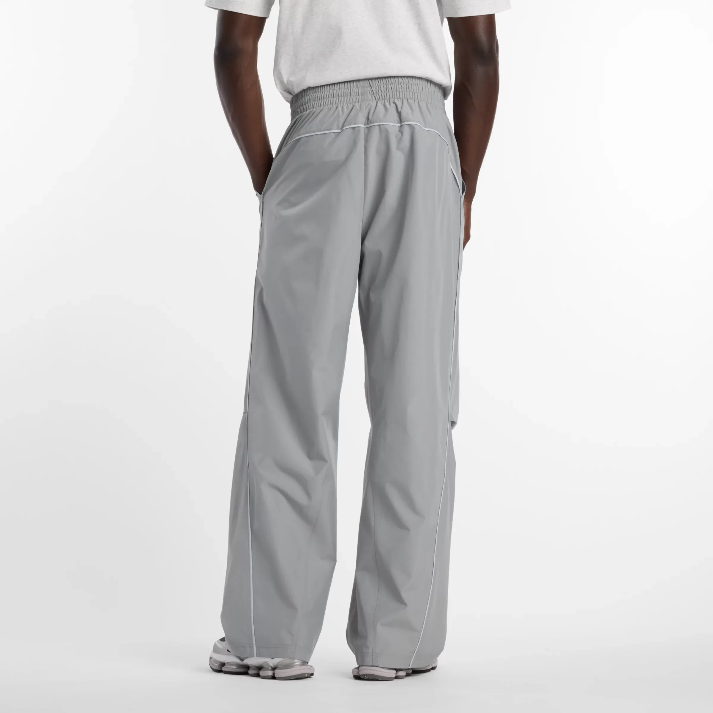 000000_New-Balance-Elusive-Shell-Pant_SLATE-GREY_MB61M4DOYST_img3