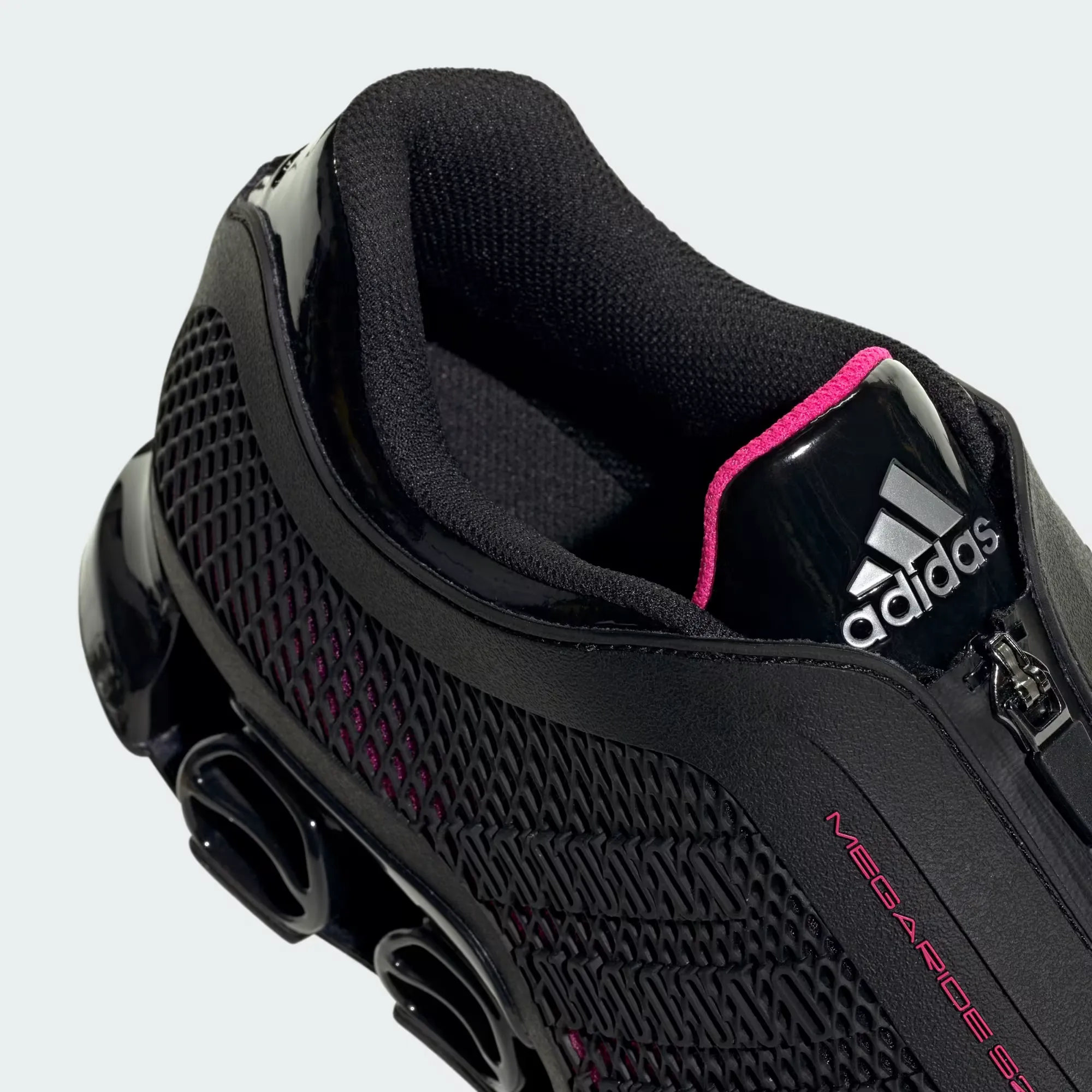 000000_adidas-Megaride-S2_CORE-BLACK-SHOCK-PINK_IH4409_img8