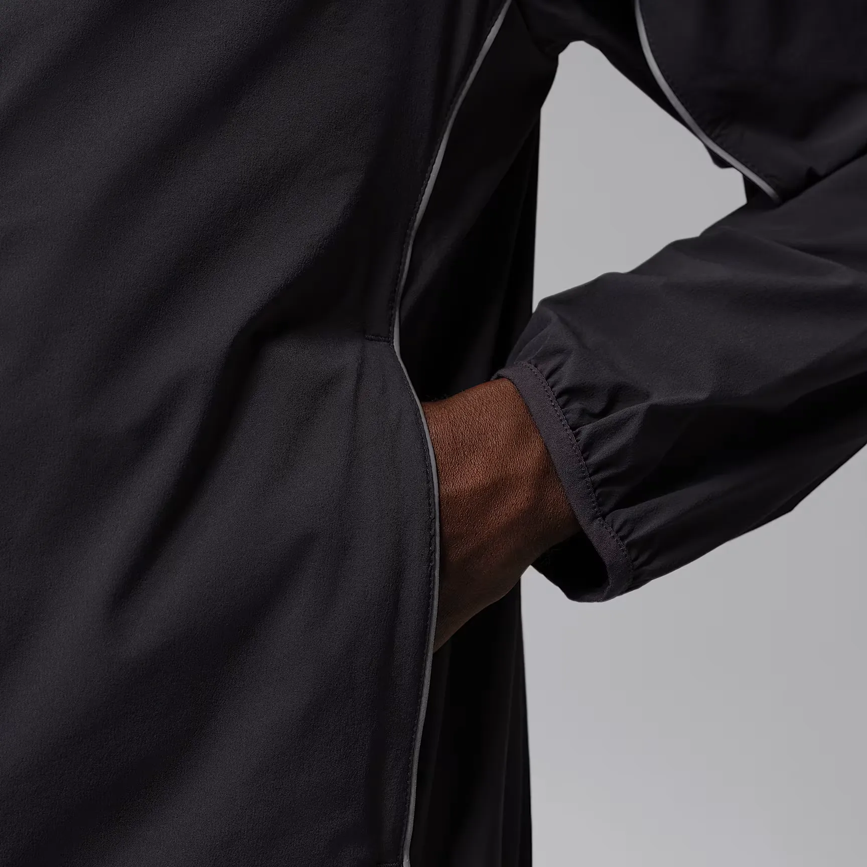 000000_Jordan-Dri-FIT-Anthem-Paris-Saint-Germain-Jacket_OIL-GREY_IF3797-018_img5