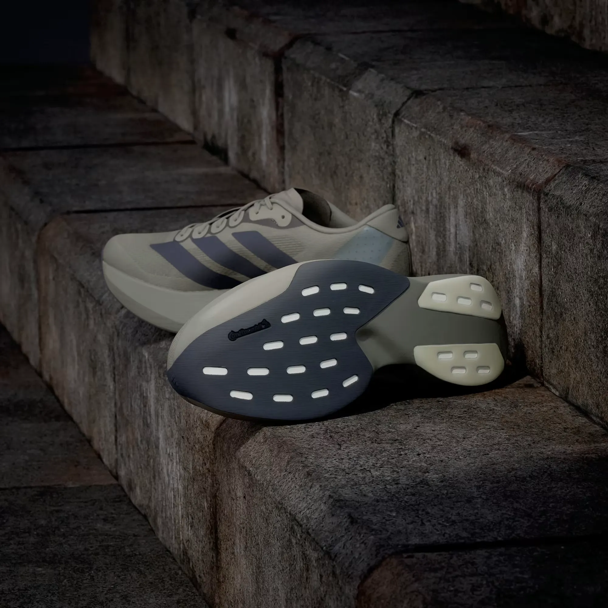 000000_adidas-Adizero-EVO-SL_SILVER-PEBBLE-CARBON-IRON-METALLIC_KI6919_img3