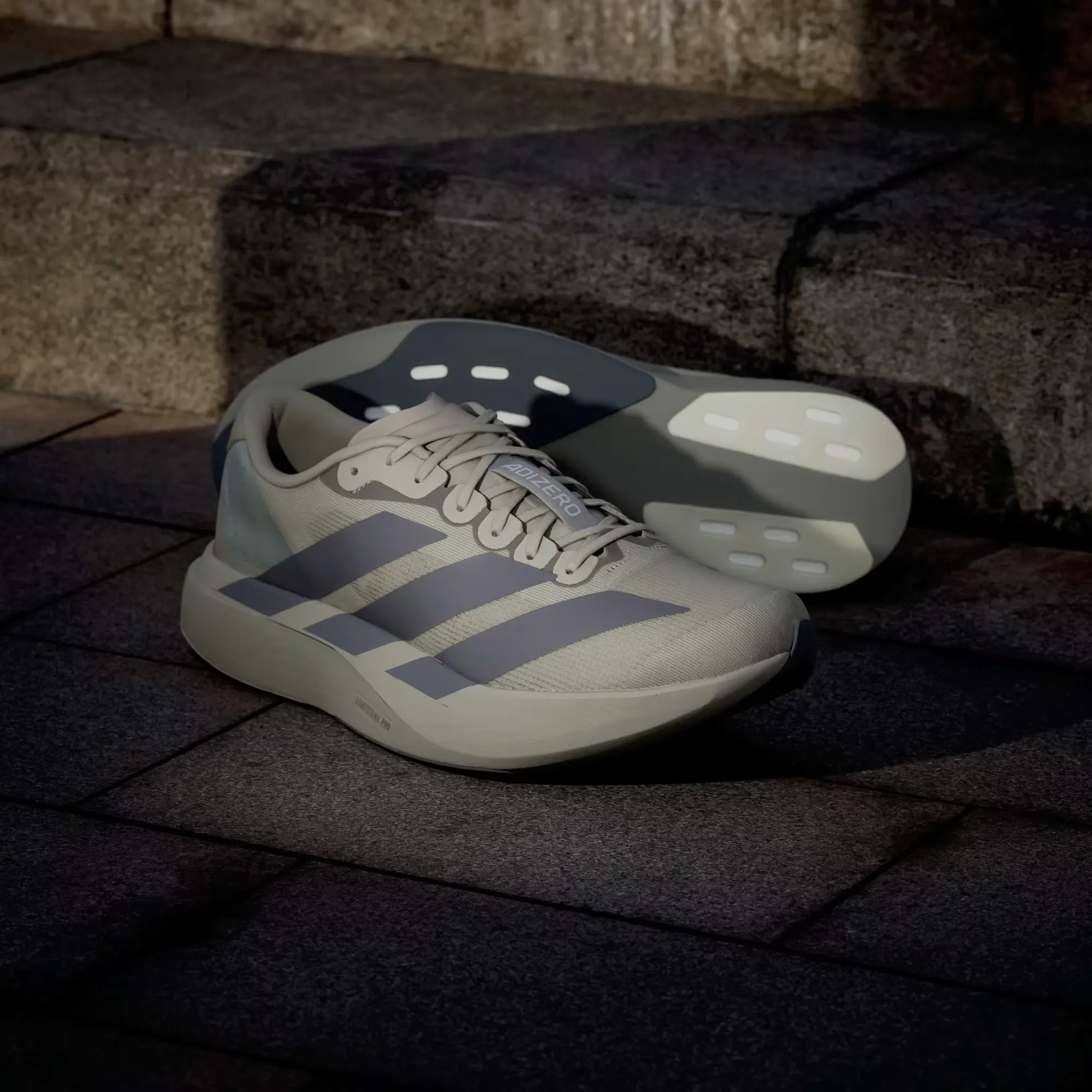 000000_adidas-Adizero-EVO-SL_SILVER-PEBBLE-CARBON-IRON-METALLIC_KI6919_img7
