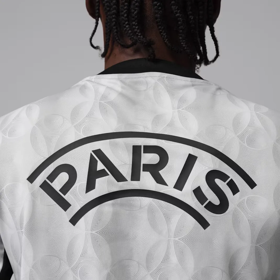 929292_Maillot-Pre-match-PSG-Pro-Night-Edition-2026_Grey-Black_IB3809-058_img5