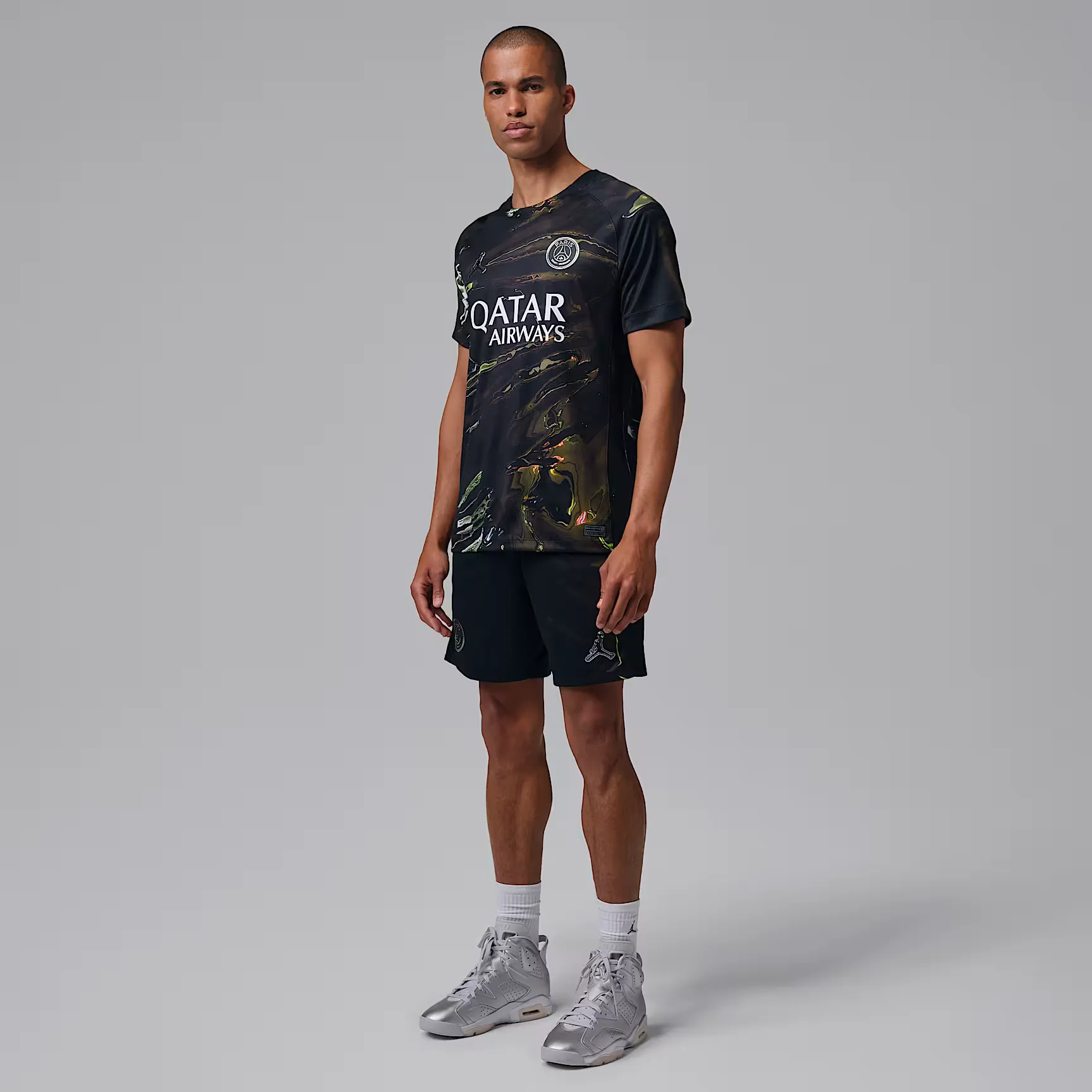 000000_PSG-x-Jordan-Stadium-Jersey-Shortsleeve_PSG-NIGHT-EDITION-2627_IB3143-011_img5