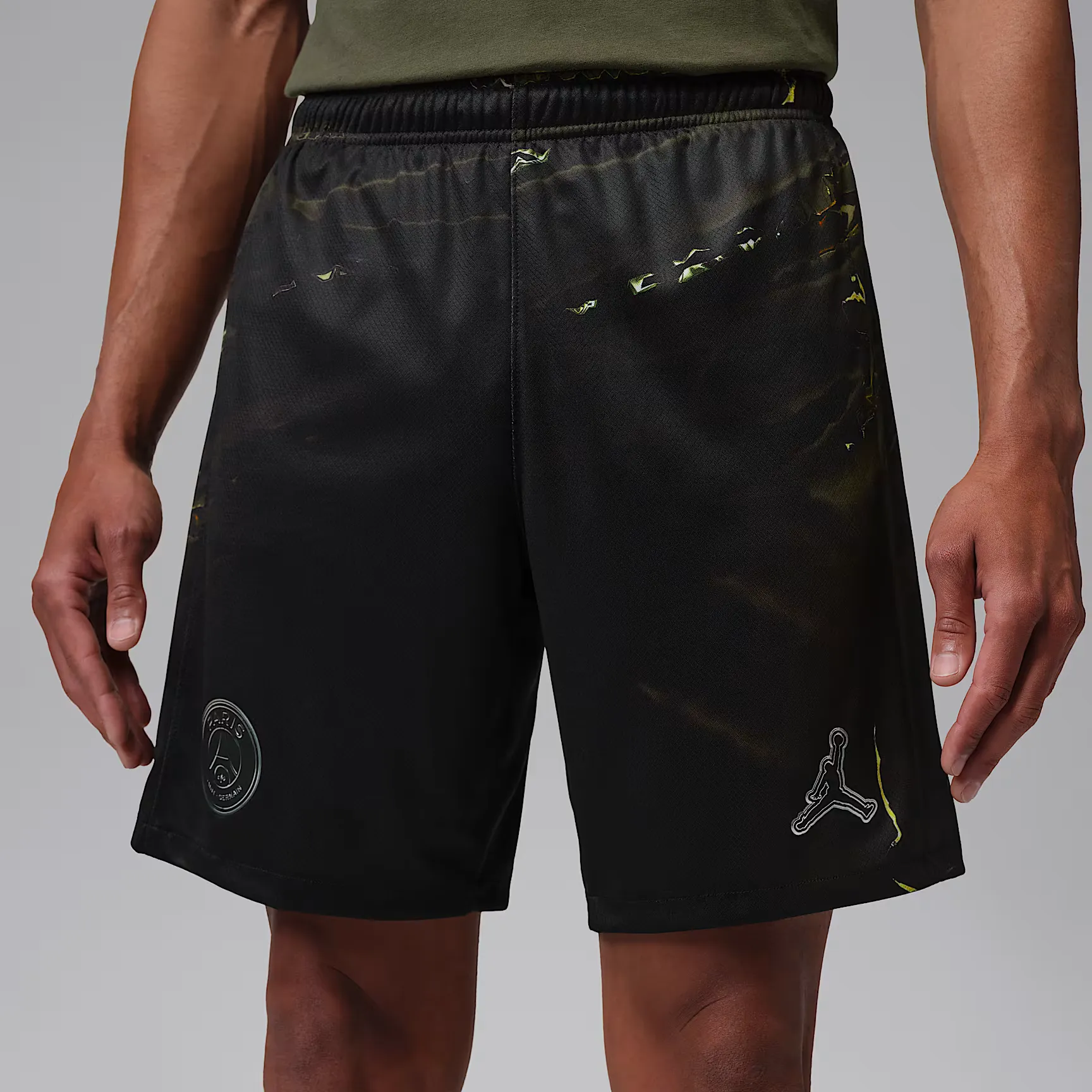 000000_PSG-x-Jordan-Dri-FIT-Replica-Short_STADIUM-NIGHT-EDITION_IB3152-010_img1