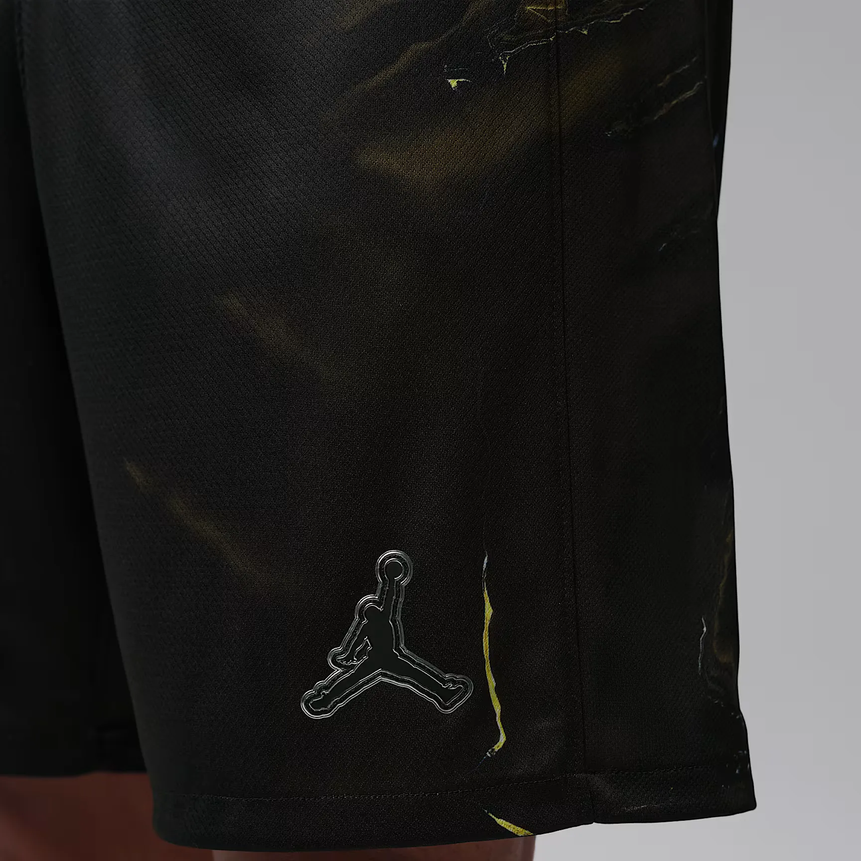 000000_PSG-x-Jordan-Dri-FIT-Replica-Short_STADIUM-NIGHT-EDITION_IB3152-010_img5