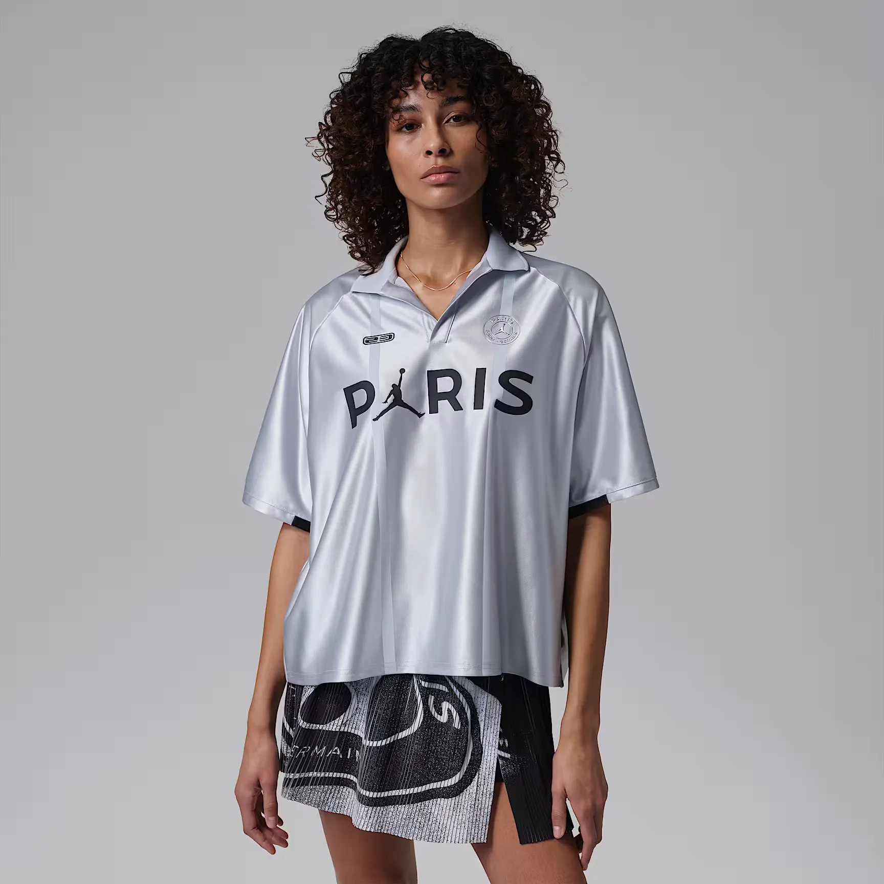 000000_Jordan-x-Paris-Saint-Germain-Maillot-WMNS_PURE-PLATINUM_IF3823-043_img0
