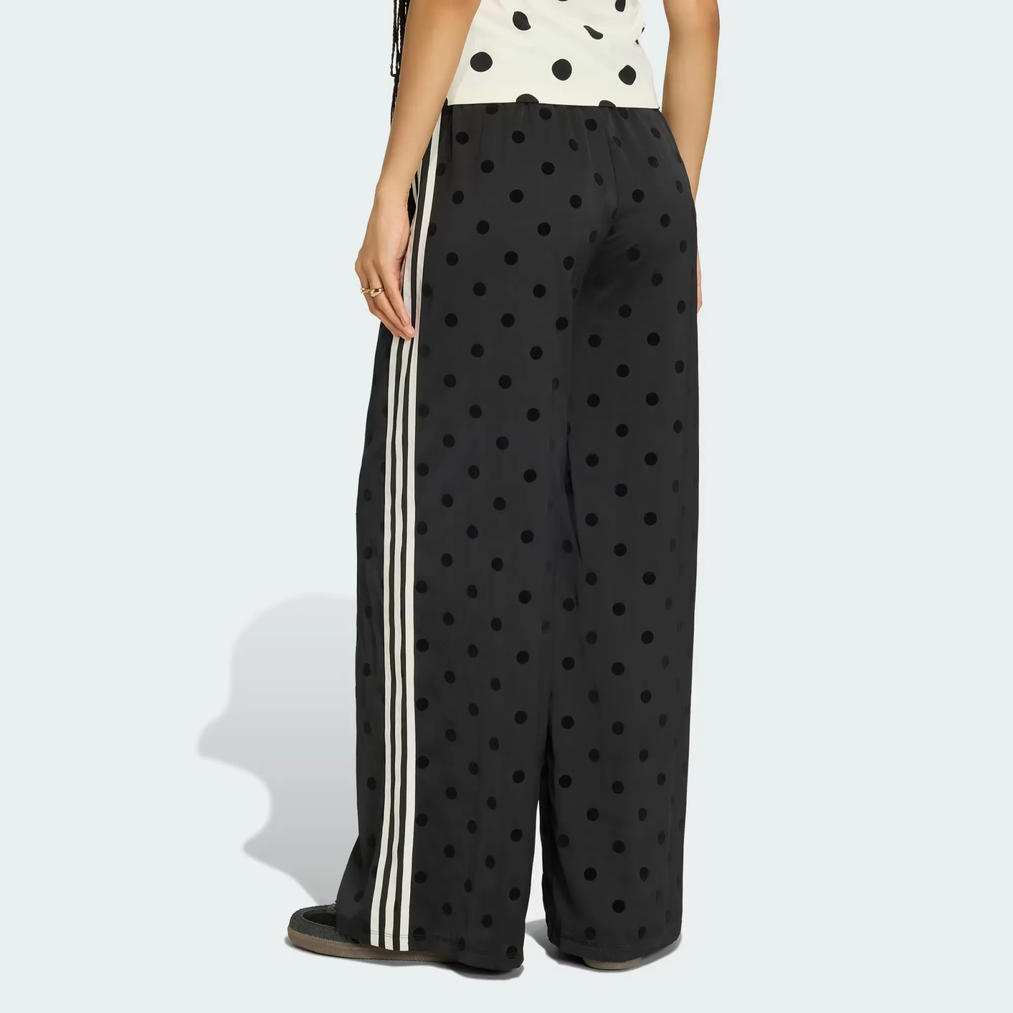 000000_adidas-Originals-Satin-Wide-Leg-Pants-WMNS_BLACK-POLKA-DOTS_KV1169_img1