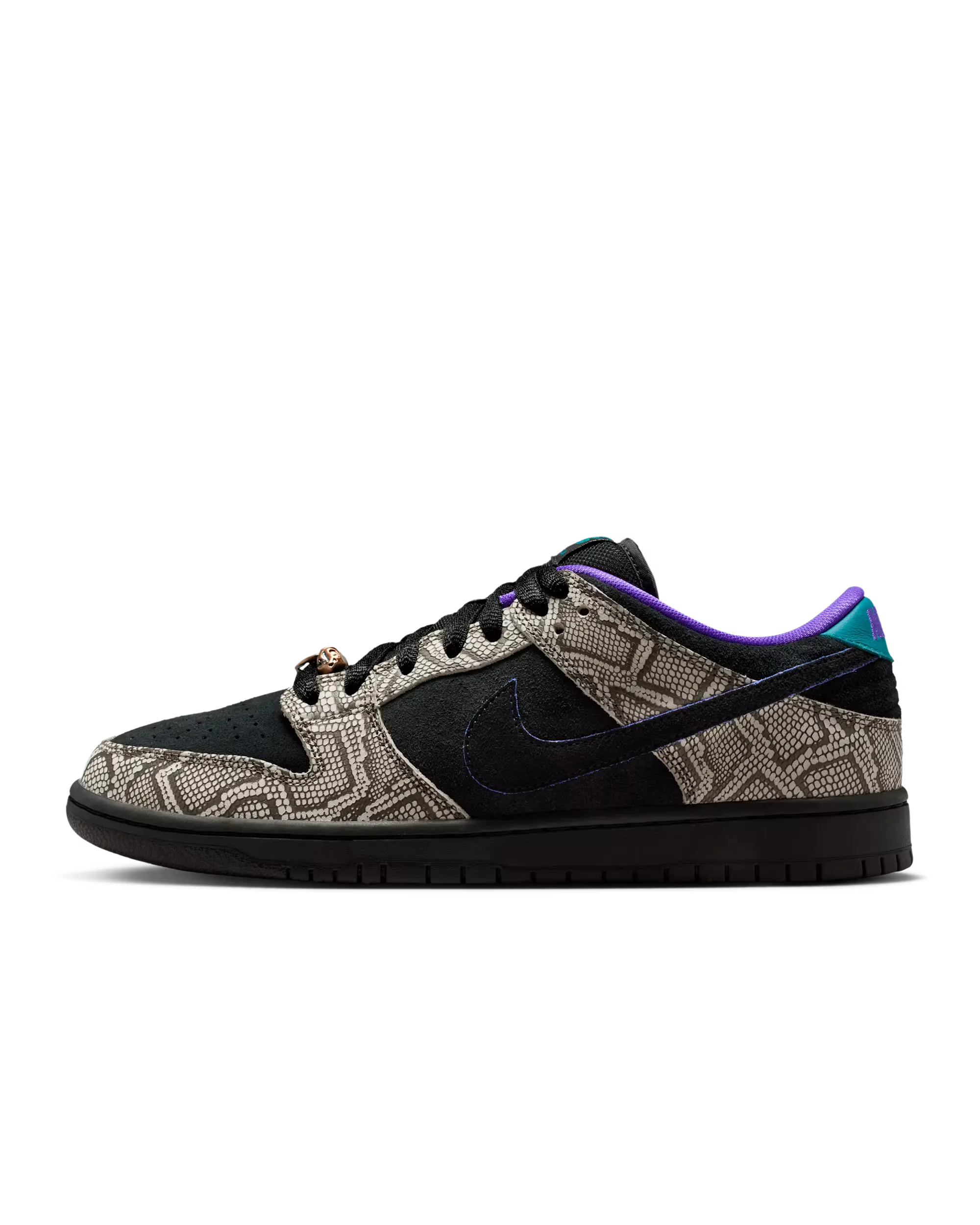 000000_Dashawn-Jordan-x-Nike-SB-Dunk-Low_COPPERHEAD_IB6208-200_img0