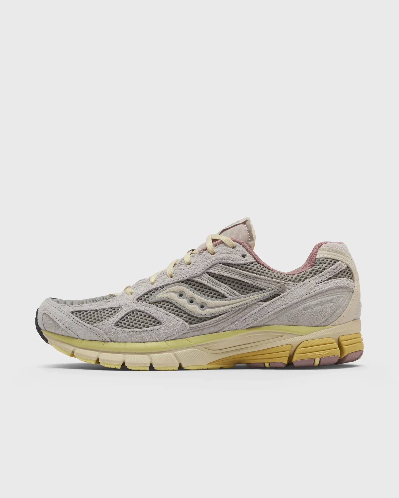 000000_Saucony-x-3sixteen-ProGrid-Guide-7_GRAPHITE_S71044-1_img0