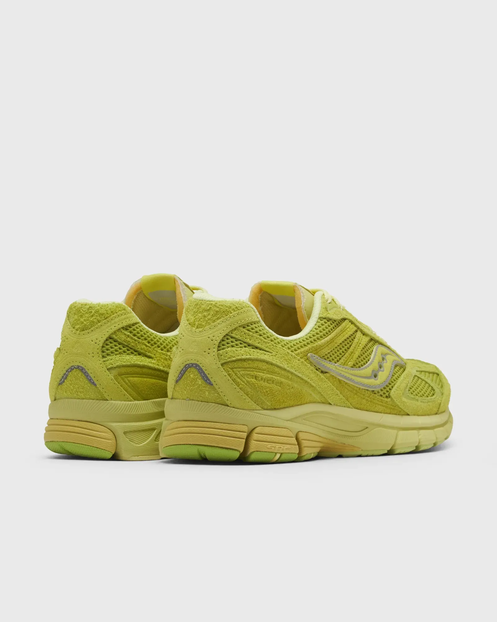 000000_Saucony-x-3sixteen-ProGrid-Guide-7_LIME-RAFFIA_S71044-2_img3