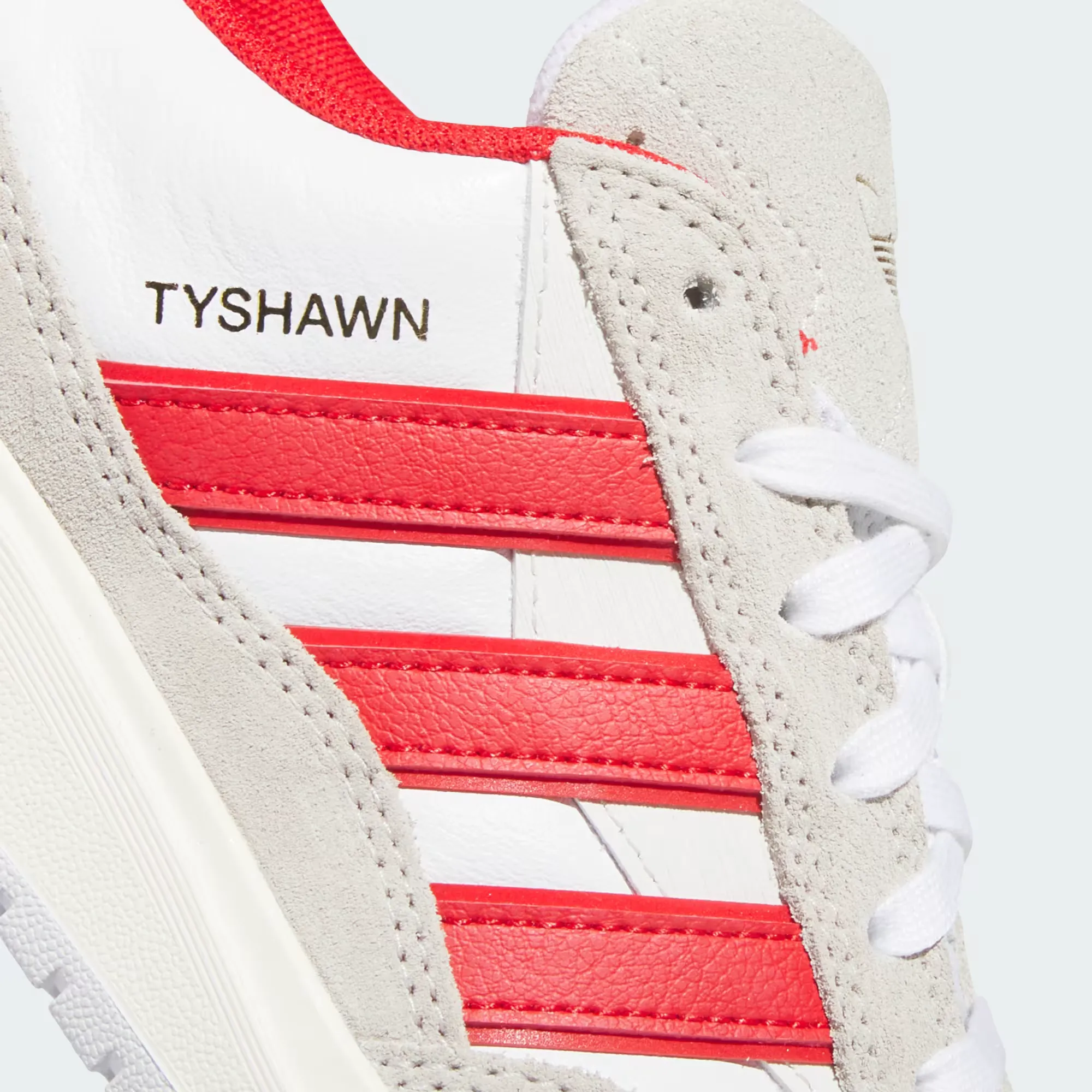 000000_adidas-Tyshawn-II_CLOUD-WHITE-BETTER-SCARLET-CHALK-WHITE_HQ4730_img1