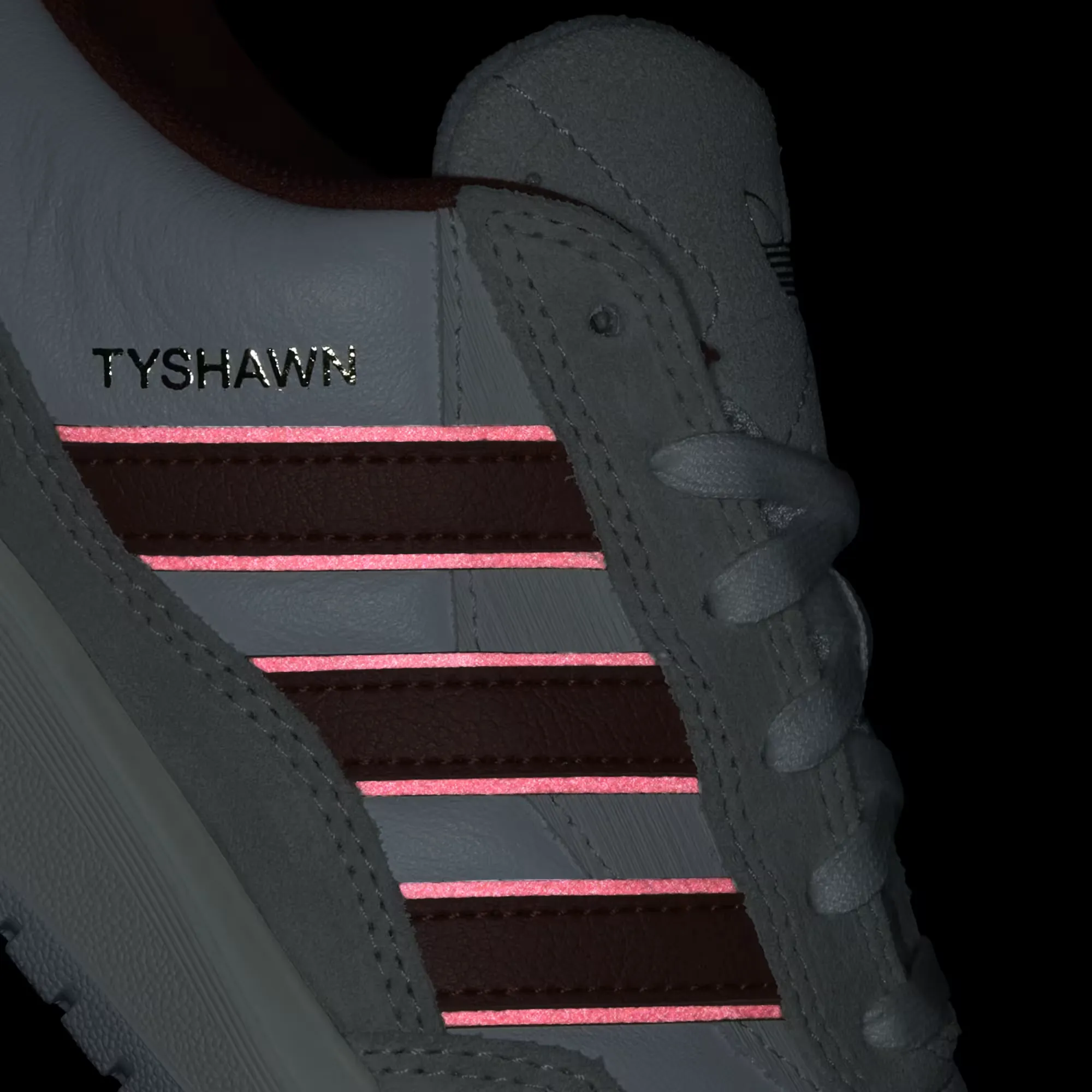 000000_adidas-Tyshawn-II_CLOUD-WHITE-BETTER-SCARLET-CHALK-WHITE_HQ4730_img8