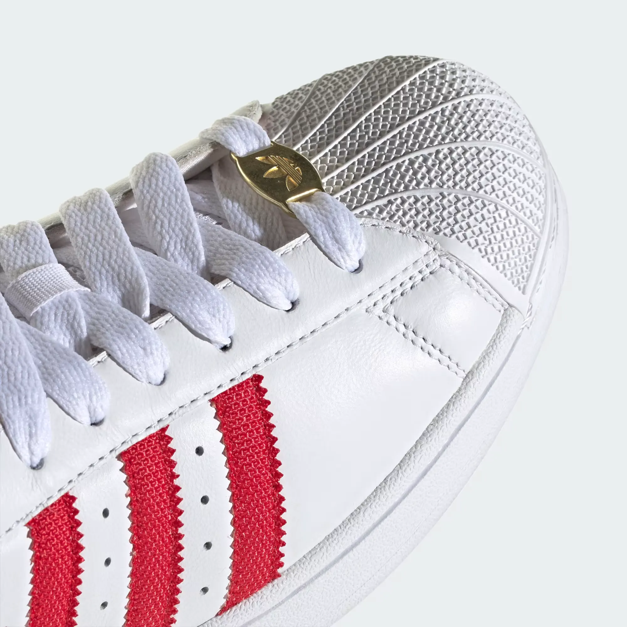 000000_adidas-Superstar-II_CLOUD-WHITE-BETTER-SCARLET-GOLD-METALLIC_IH9257_img1
