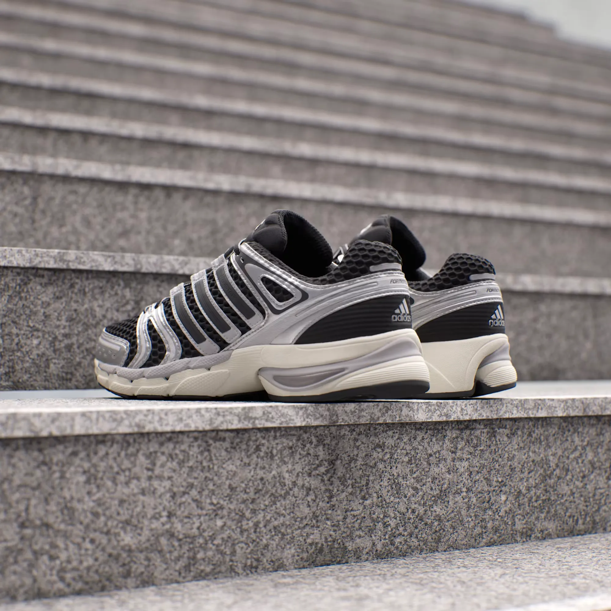 000000_adidas-Adistar-Control-5_CORE-BLACK-SILVER-METALLIC_KI6120_img6