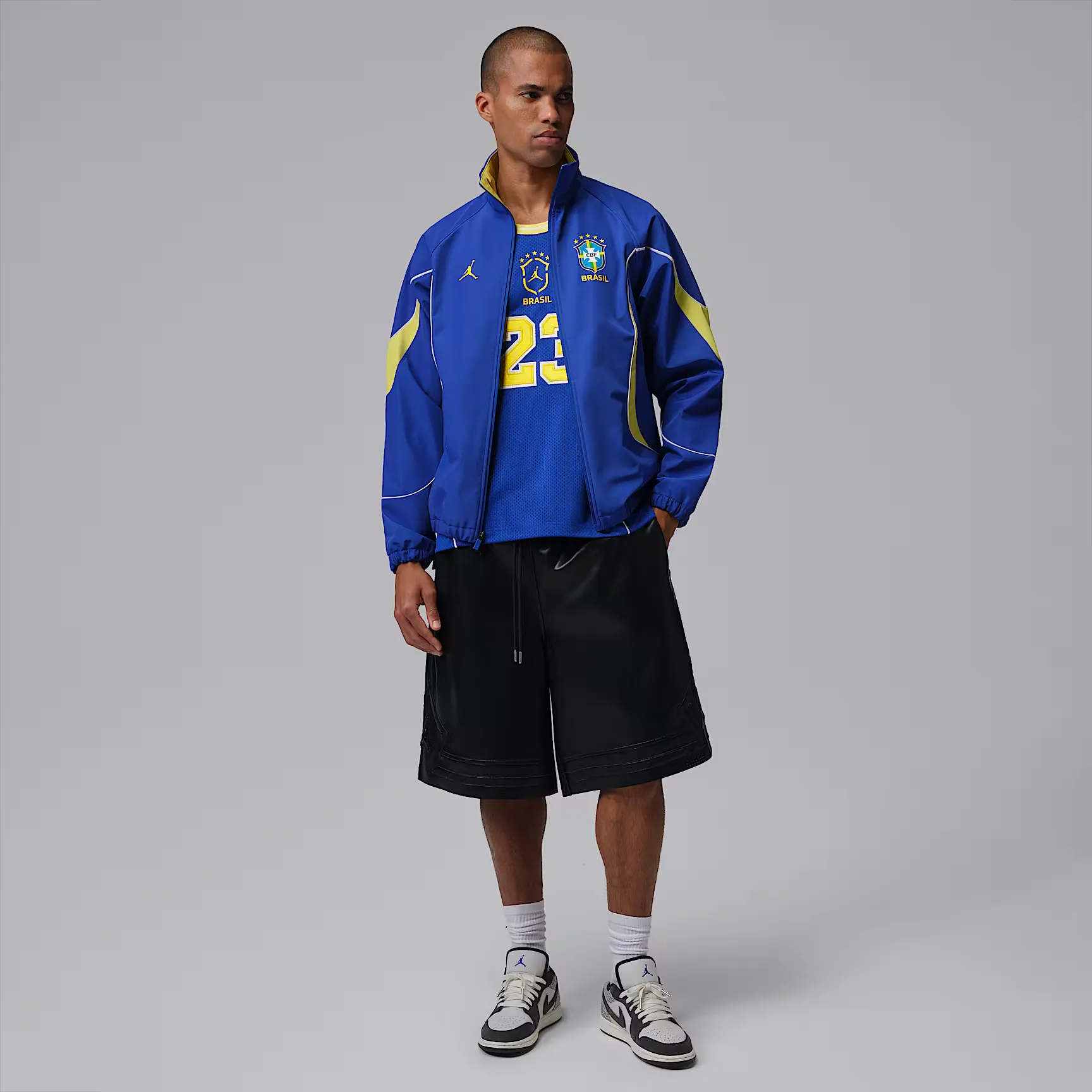 000000_Jordan-CBF-Brasil-Anthem-Track-Jacket_OLD-ROYAL-YELLOW-PULSE_IF3896-417_img14