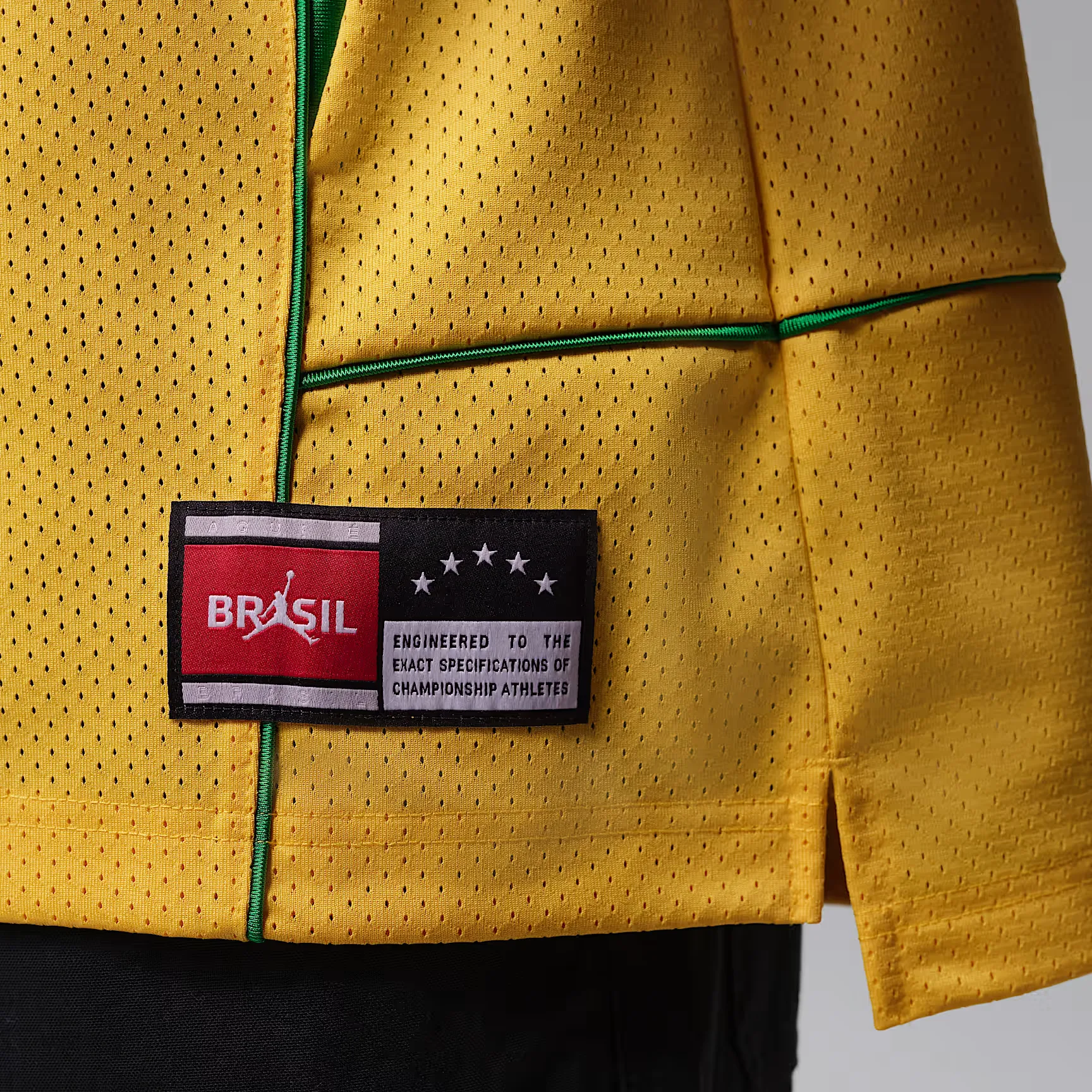 000000_Jordan-Essentials-Mesh-Jersey_VARSITY-MAIZE-LUCKY-GREEN_II5378-741_img5