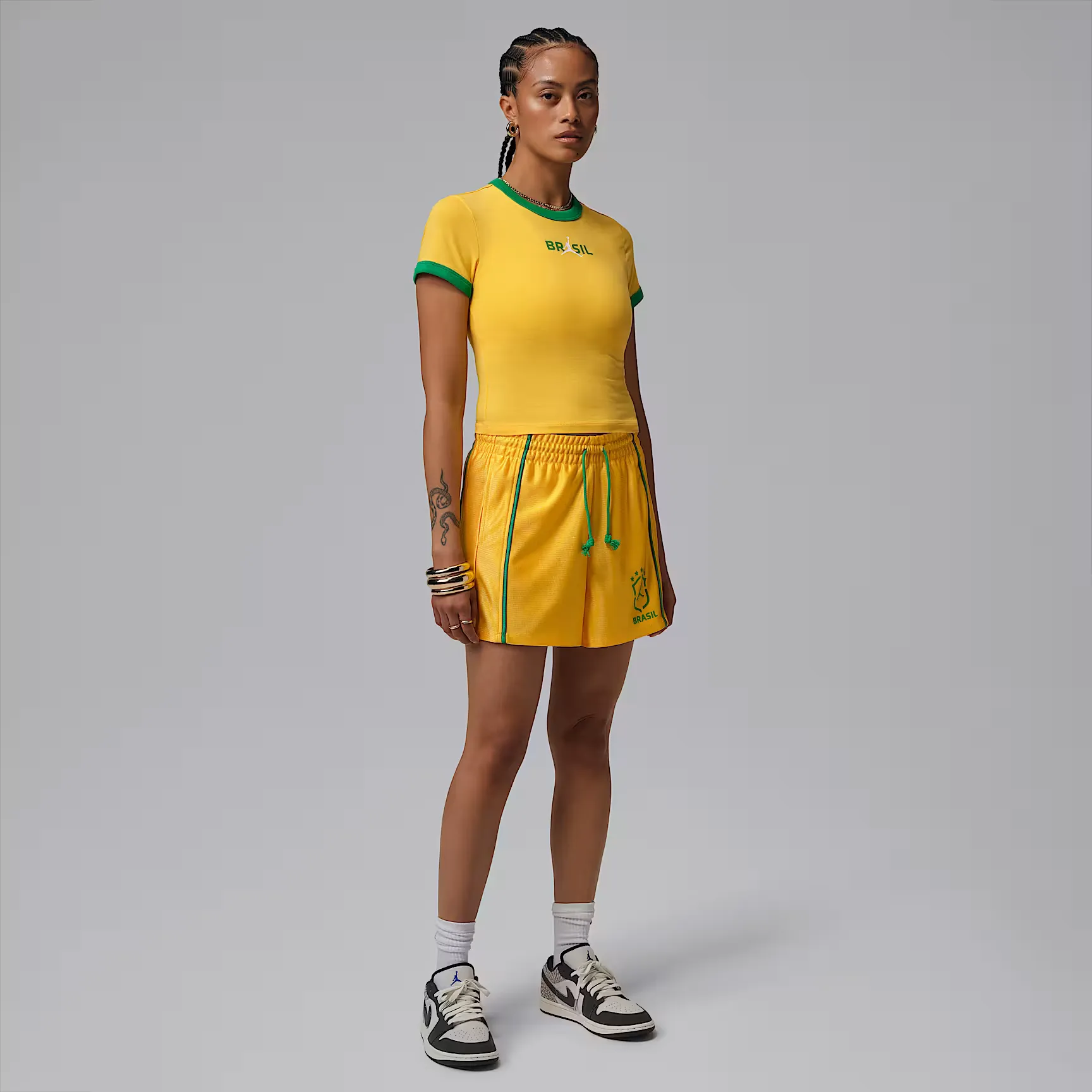 000000_Jordan-Brooklyn-Brazil-Knit-Short-WMNS_VARSITY-MAIZE-LUCKY-GREEN_IO2456-741_img5