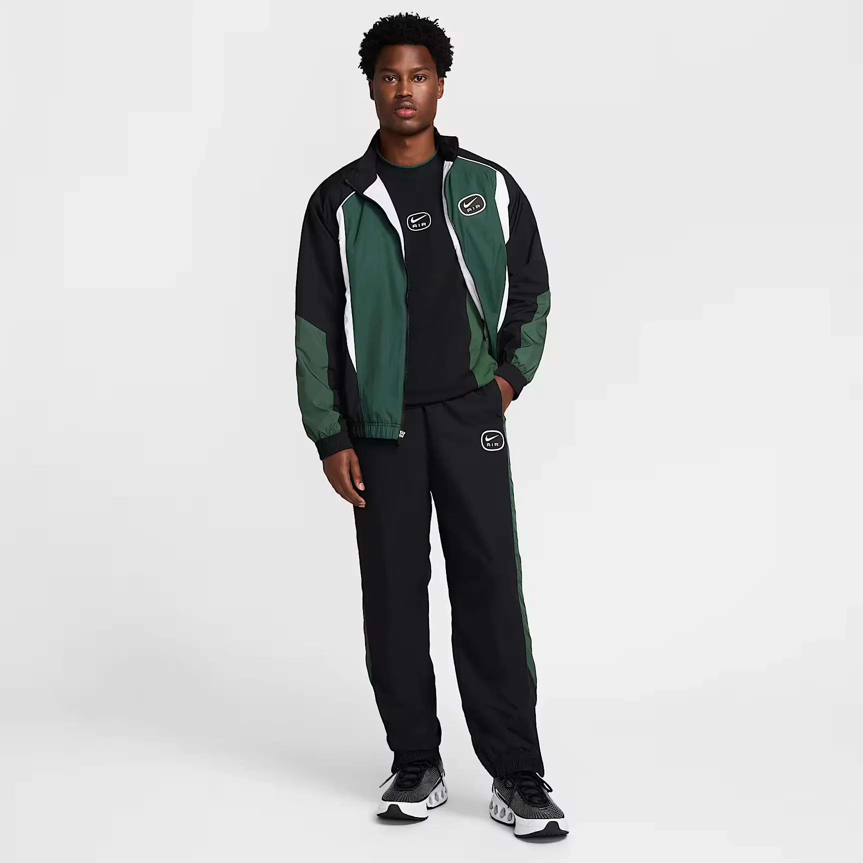 000000_Nike-Sportswear-Air-Woven-Pants_BLACK-FIR_HM0170-011_img4