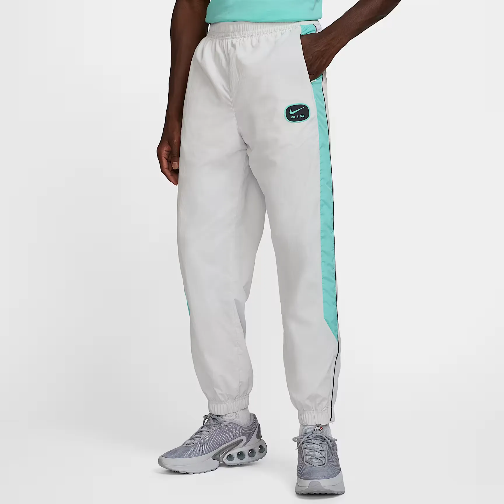 000000_Nike-Air-Woven-Pants_PHOTON-DUST-TROPICAL-TWIST_HM0170-025_img0